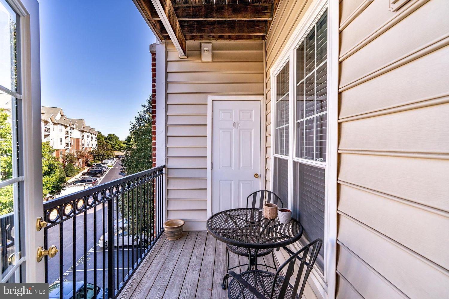 GATES OF MCLEAN - Residential