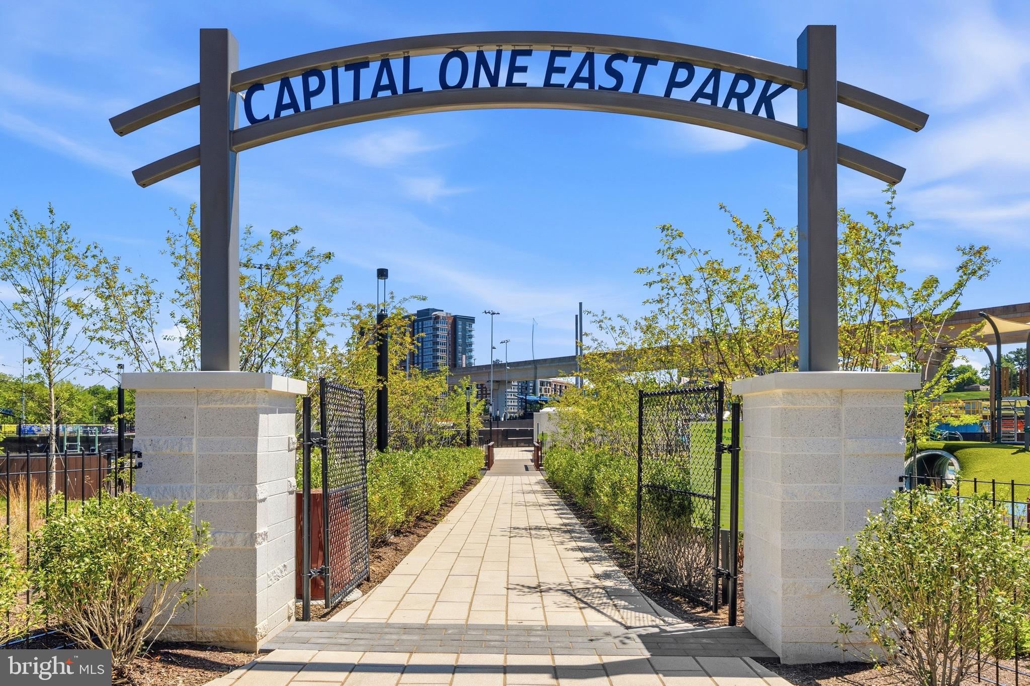 GATES OF MCLEAN - Residential