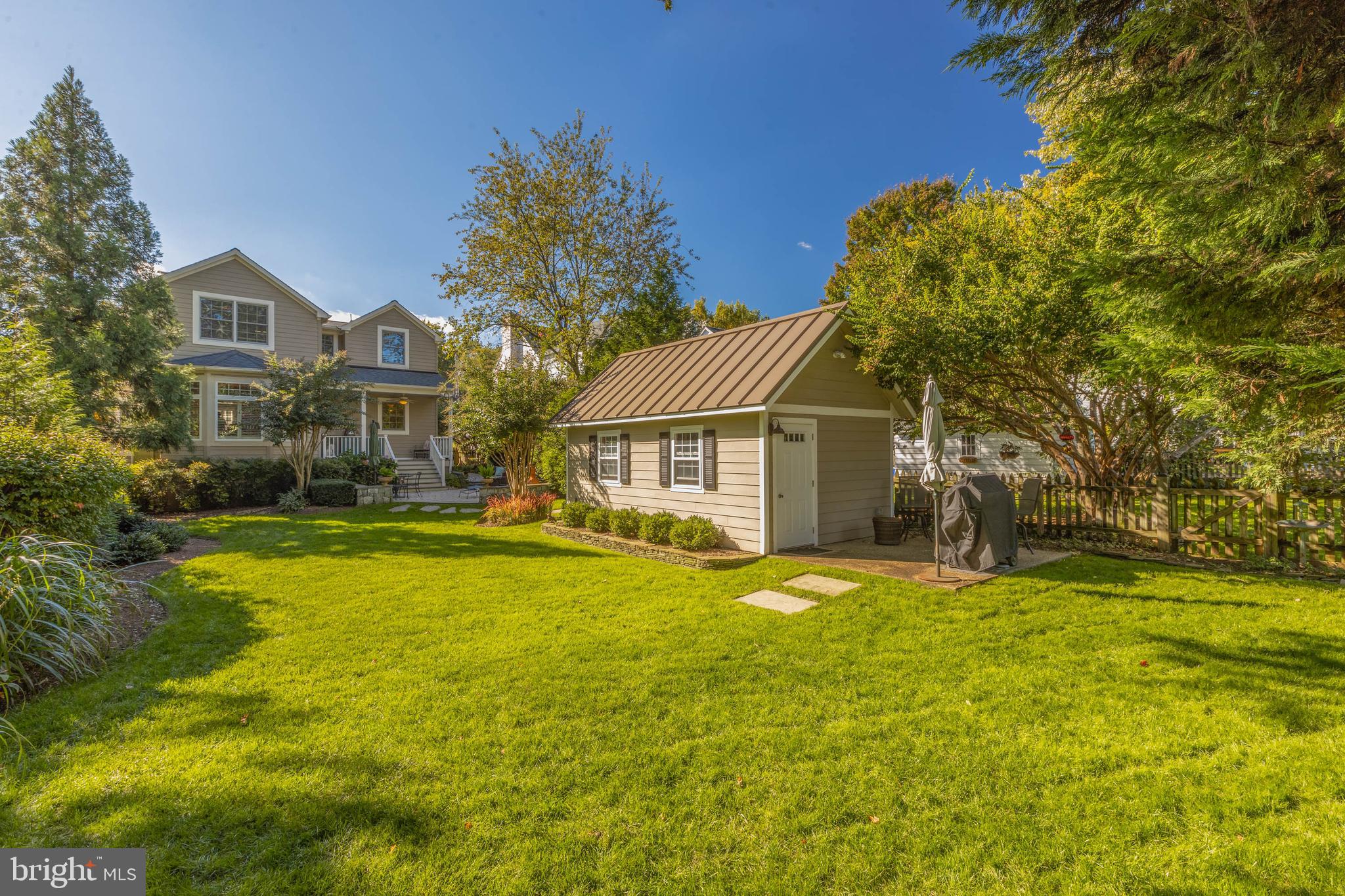 SUMMIT VEITCH - Residential