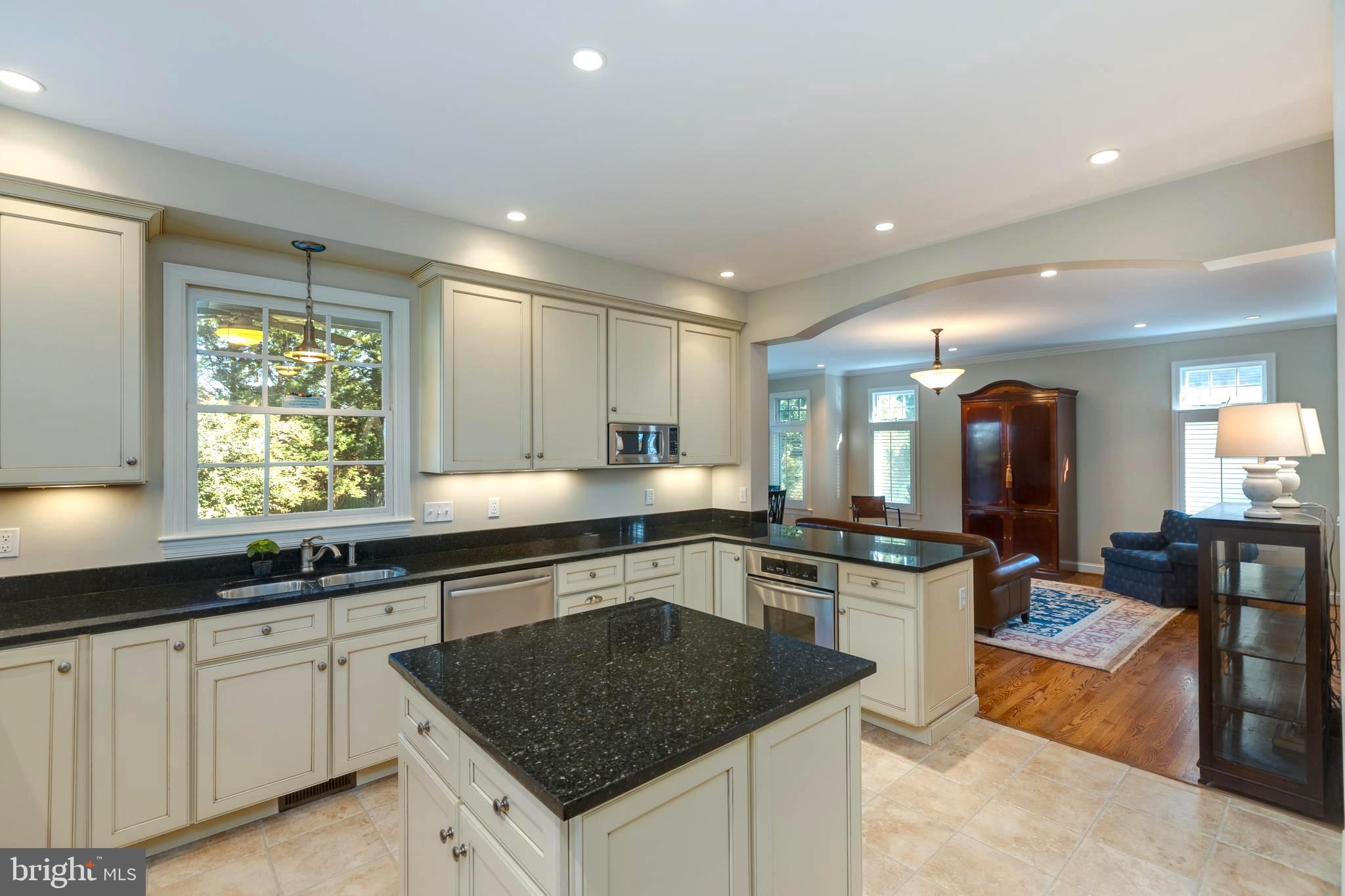 SUMMIT VEITCH - Residential