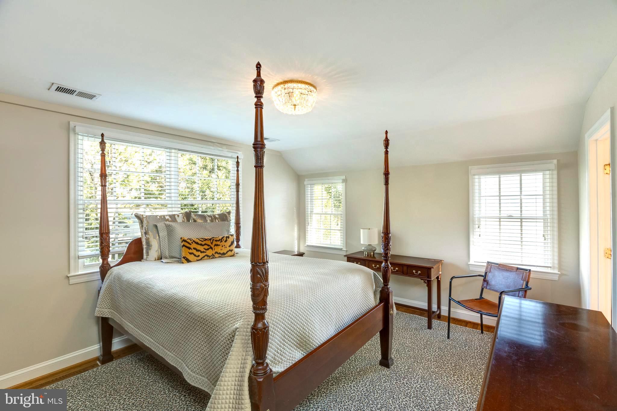 SUMMIT VEITCH - Residential