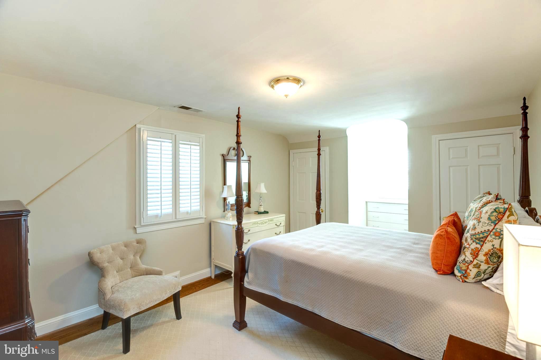 SUMMIT VEITCH - Residential