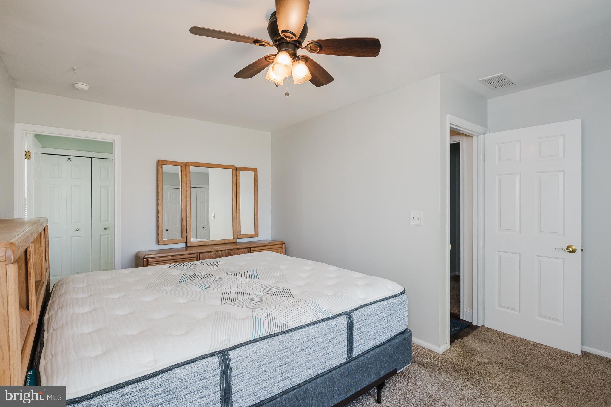 OLIVER BEACH - Residential