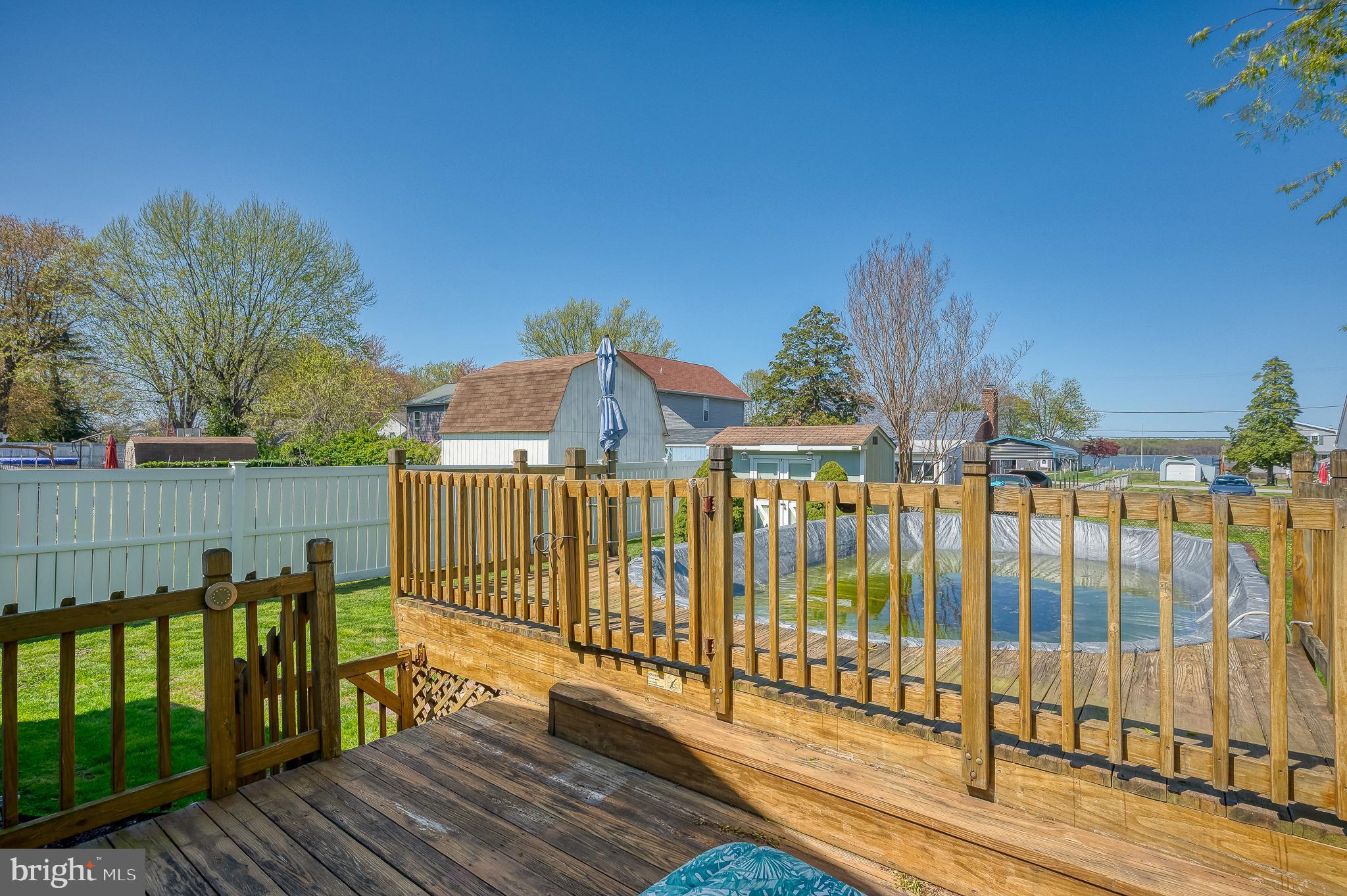 OLIVER BEACH - Residential