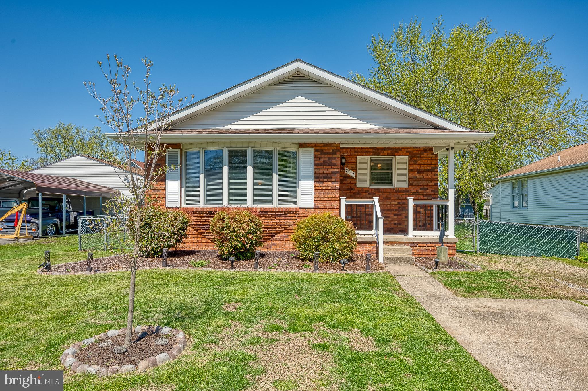 OLIVER BEACH - Residential