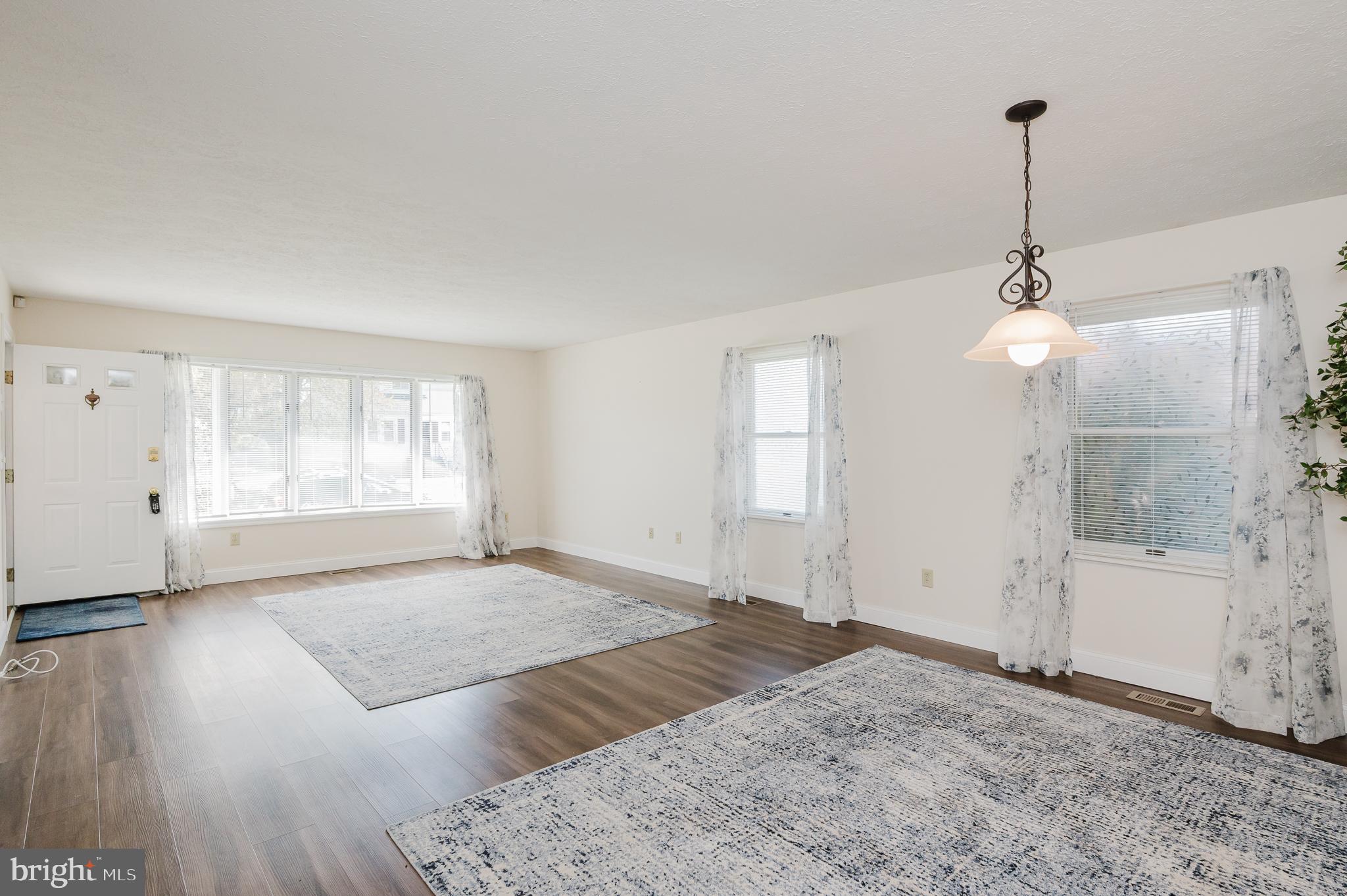 OLIVER BEACH - Residential