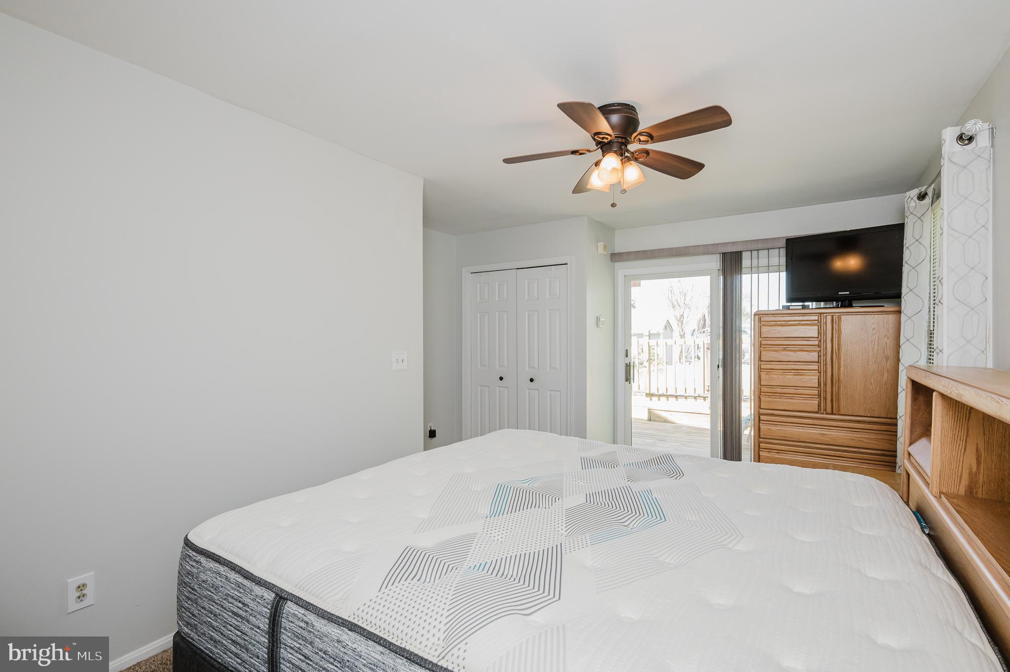 OLIVER BEACH - Residential