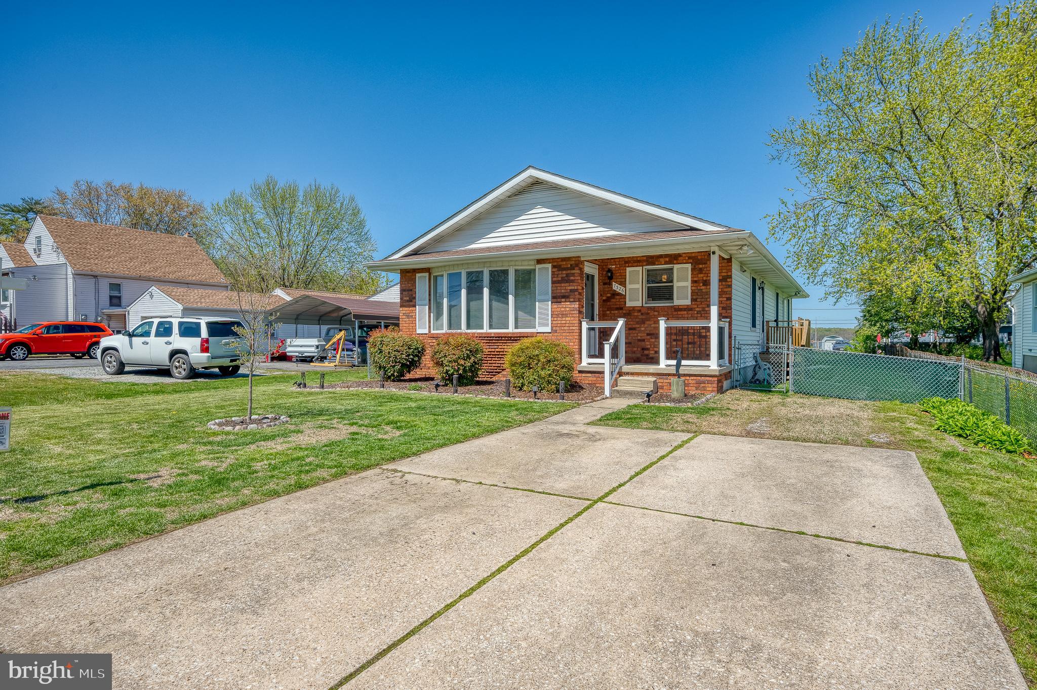 OLIVER BEACH - Residential