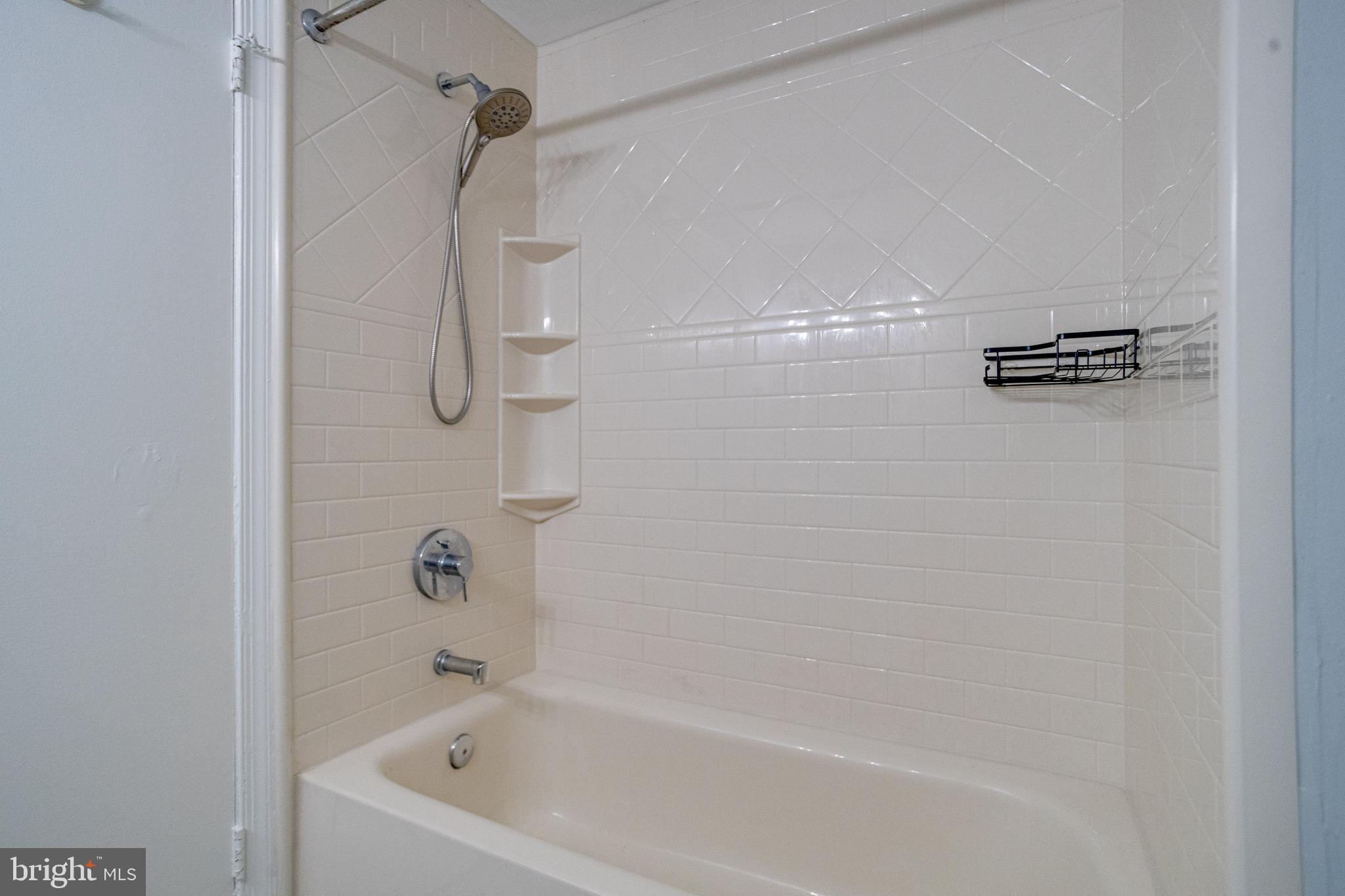 BROOKSHIRE - Residential