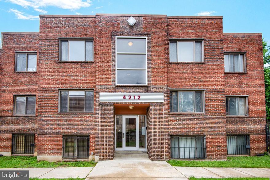 Price Improved! Now $148,000.
A rare find at this value, stylish, well-located, and completely move-in ready.
Step into this sun-drenched top-floor 2-bedroom, 1-bath condo where clean lines meet everyday comfort. Large windows flood the space with natural light, giving every room a peaceful, tree-lined perspective. The open-concept living and dining area features sleek hardwood floors—perfect for unwinding or hosting with ease.
The kitchen is fresh, functional, and thoughtfully laid out with ample counter space and storage. Both bedrooms offer cozy carpeting and a quiet retreat, while the updated bath keeps things light and airy. Bonus: in-unit stackable washer and dryer—no hauling laundry across the building.
At 694 sq. ft., the layout makes the most of every inch, offering a smart balance of openness and privacy. Whether you're a first-time buyer, investing, or scaling down, this one checks all the boxes.
Location is everything.
Tucked between Fort Mahan and Fort Chaplin Parks, you're surrounded by green space while staying connected to the best of city living. Walkable to recreation centers, local favorites, and everyday essentials.
Commuter's dream:
C1, C57, and D2X Metrobus lines at your doorstep.
7-minute walk to Benning Road Metro (Blue/Silver).
14-minute walk to Minnesota Avenue Metro (Orange/Silver).
10 minutes to H Street Corridor—catch a show, grab a bite, or explore the neighborhood's indie shops and buzzing nightlife. All with a genuine sense of community.
Walk Score: 76 — very walkable.