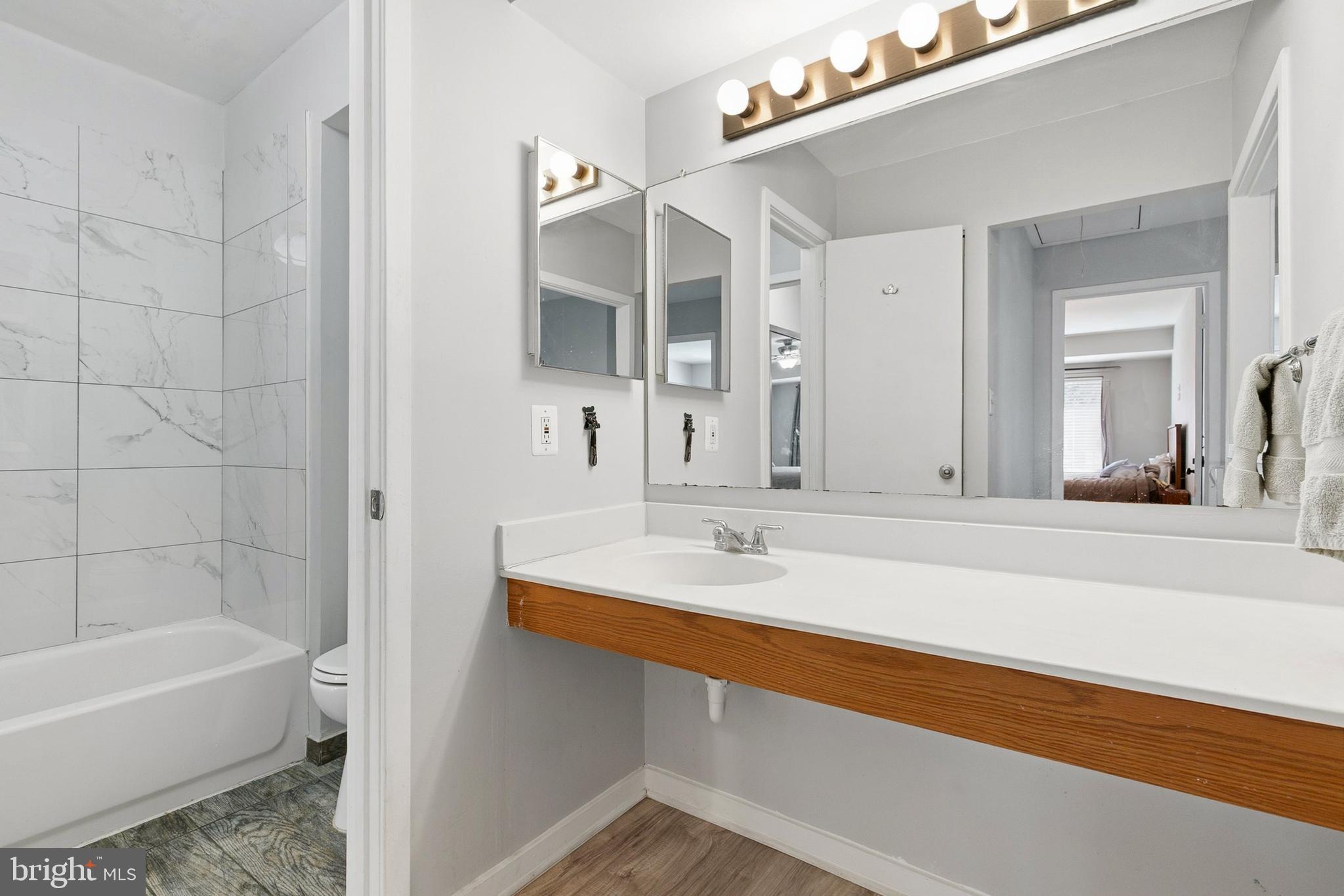 DOCKSIDE - Residential