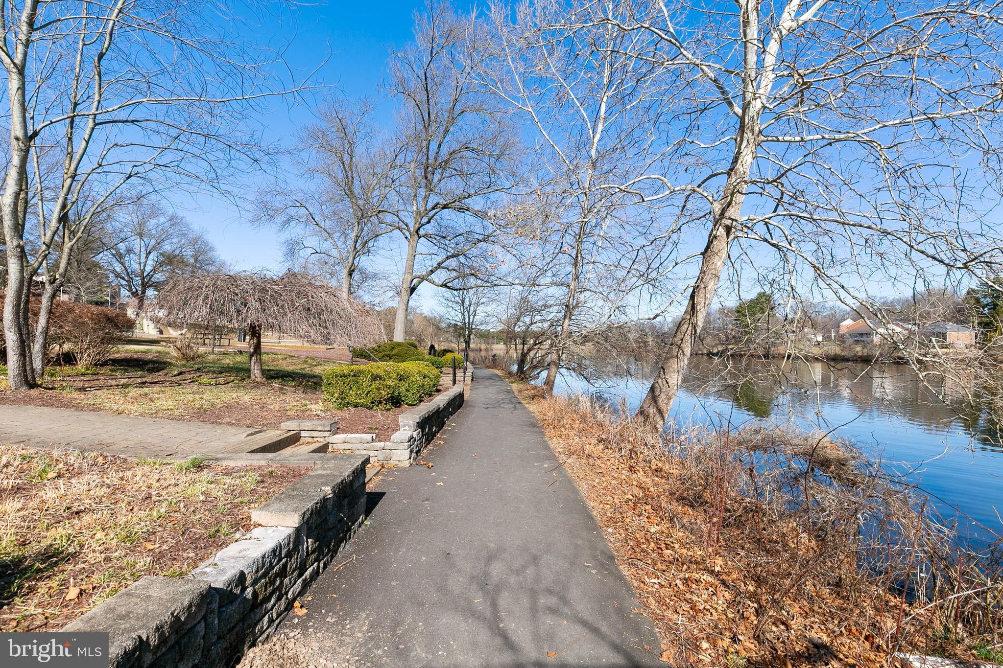 DOCKSIDE - Residential