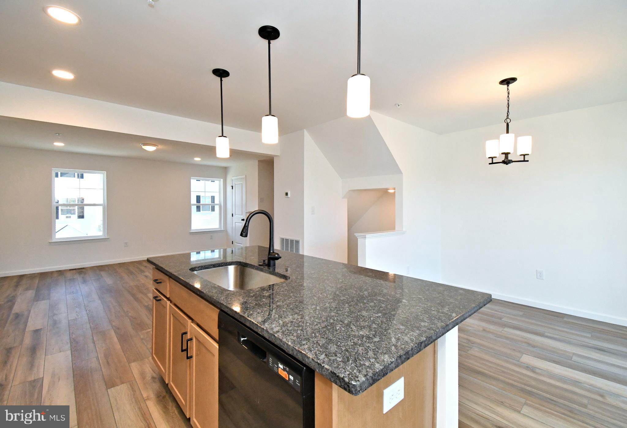 FAIRVIEW SQUARE - Residential Lease