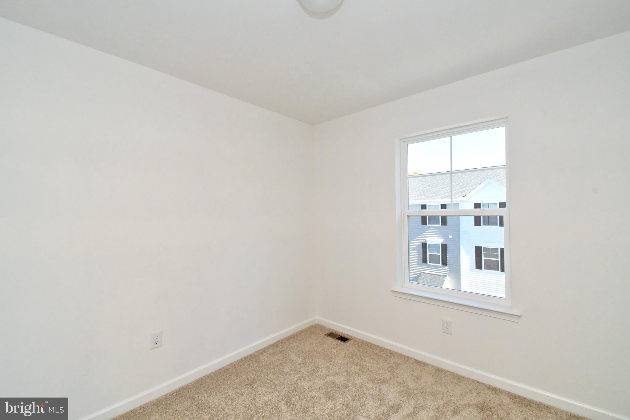 FAIRVIEW SQUARE - Residential Lease