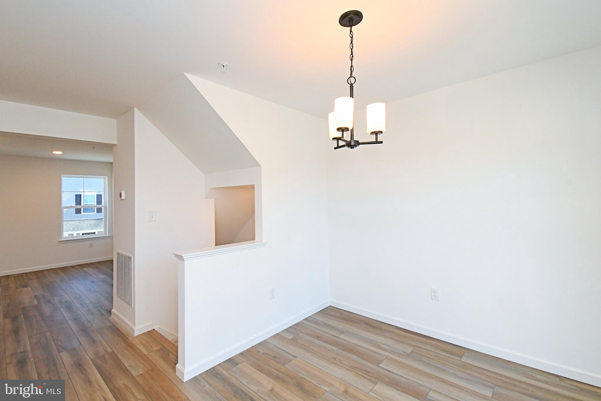 FAIRVIEW SQUARE - Residential Lease