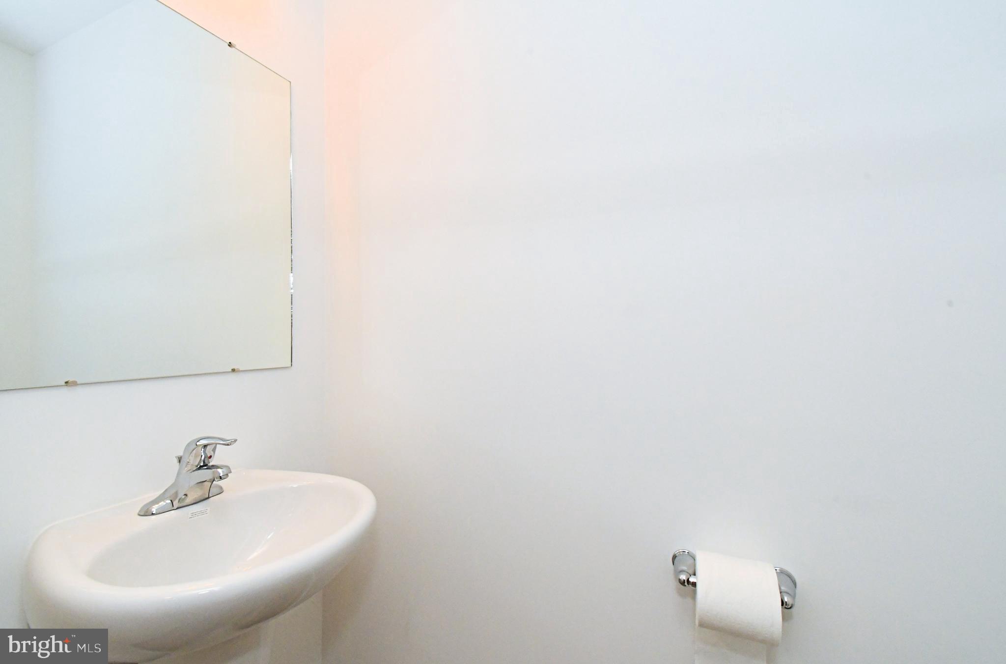 FAIRVIEW SQUARE - Residential Lease