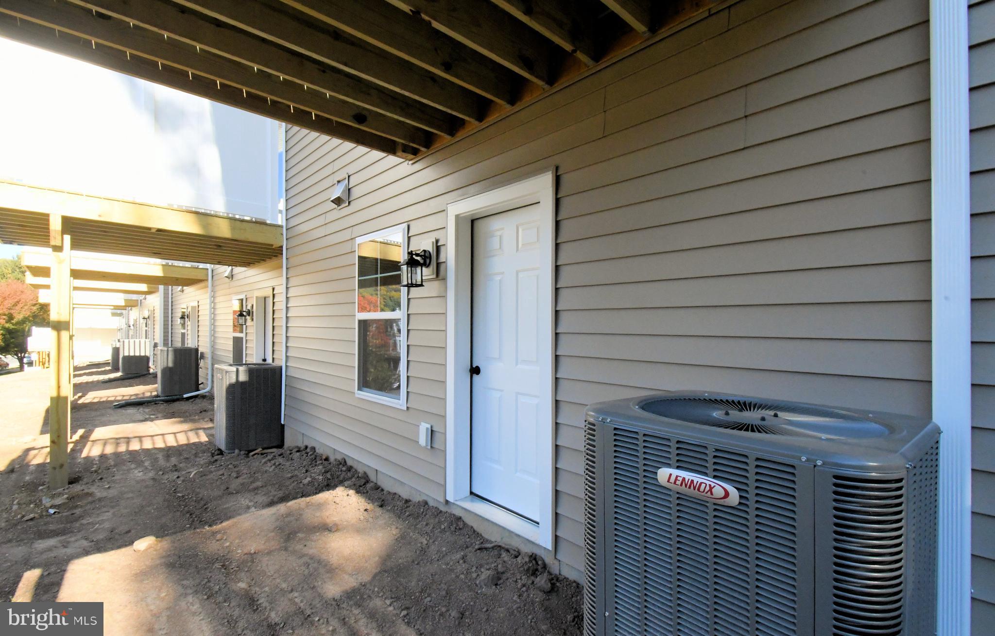 FAIRVIEW SQUARE - Residential Lease