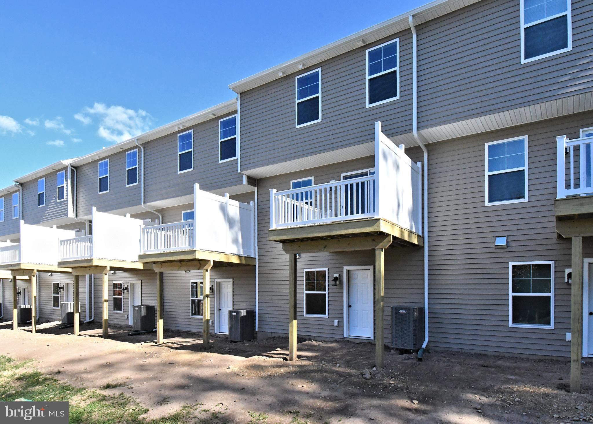 FAIRVIEW SQUARE - Residential Lease