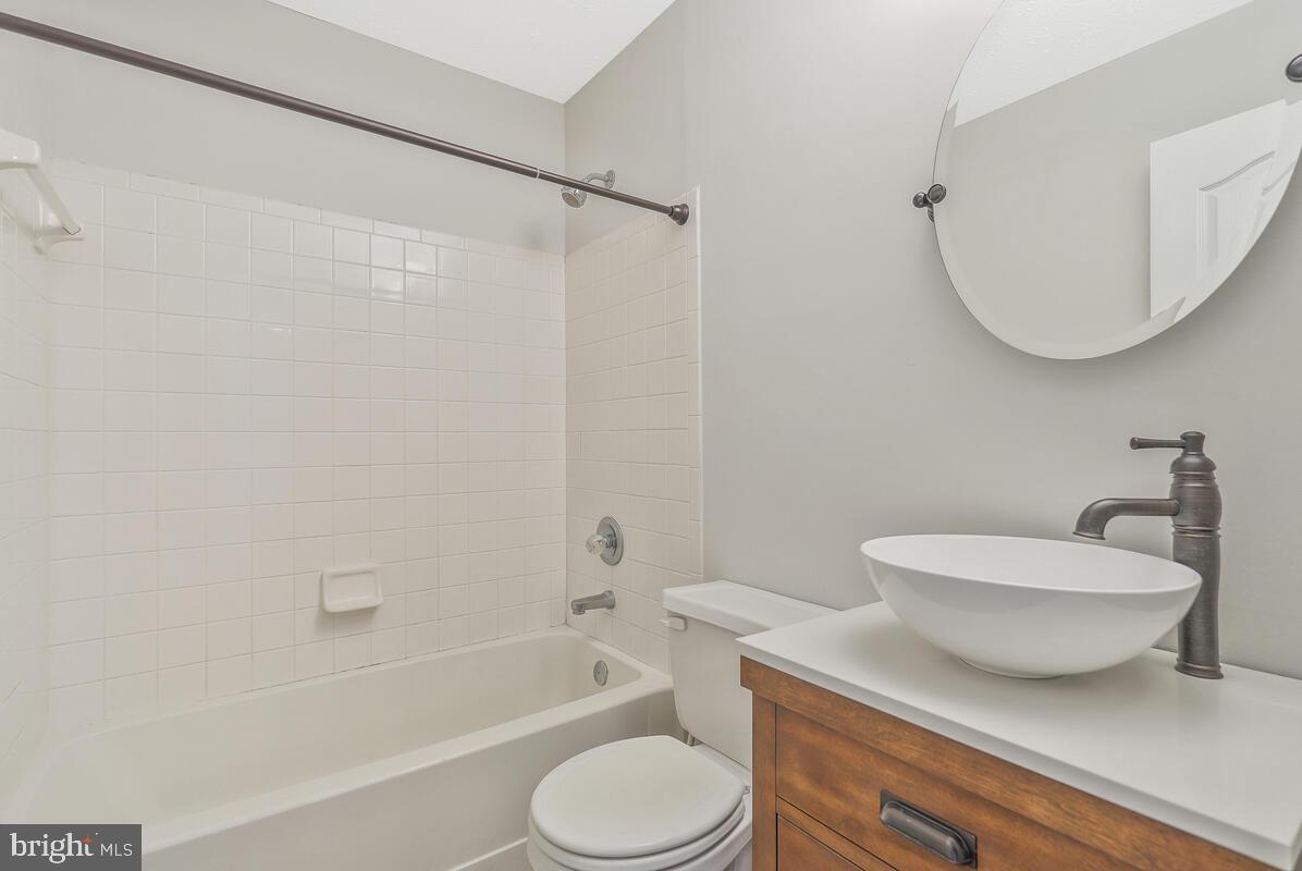 DORCHESTER - Residential