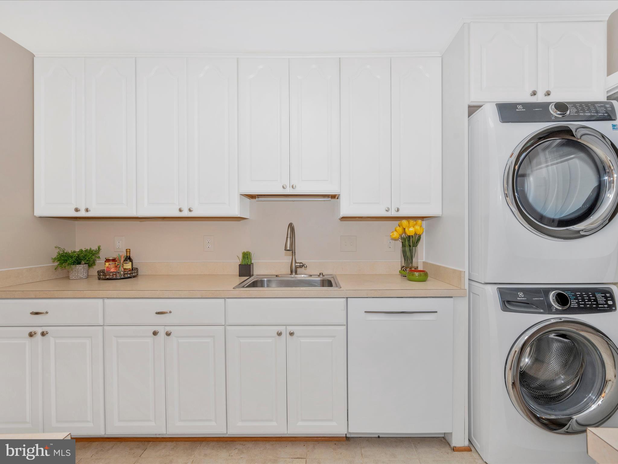 BROOKHAVEN - Residential