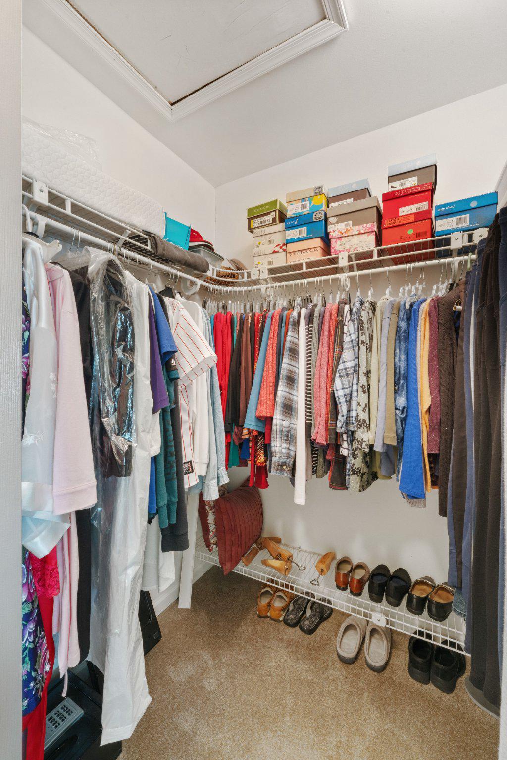 WHITELAND HILLS - Residential