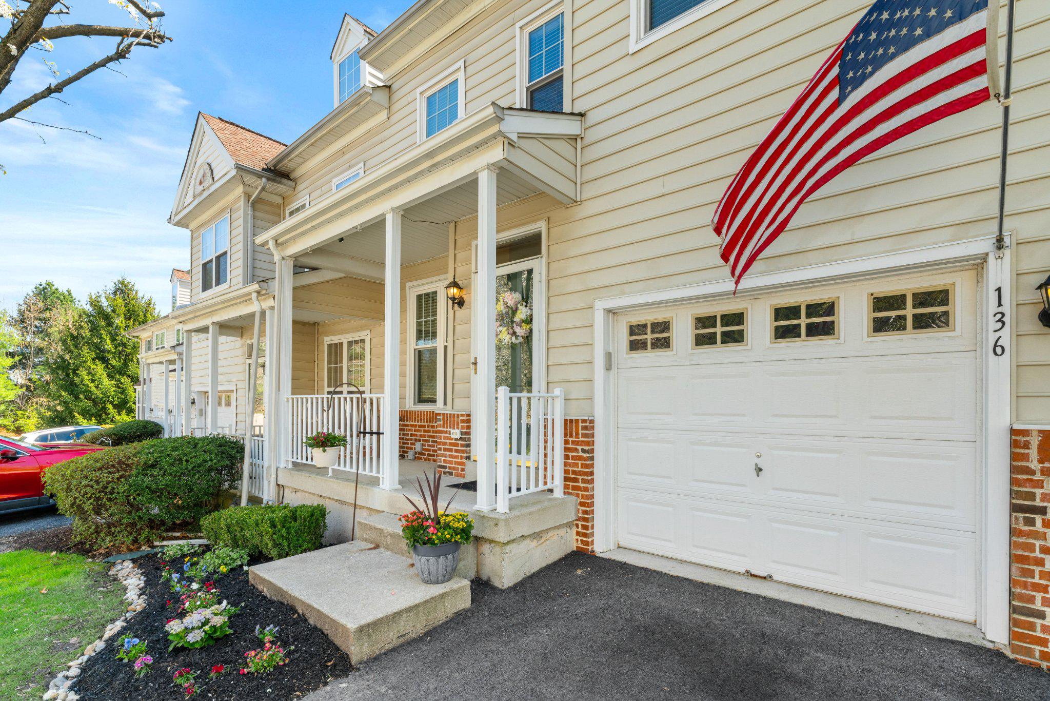 WHITELAND HILLS - Residential