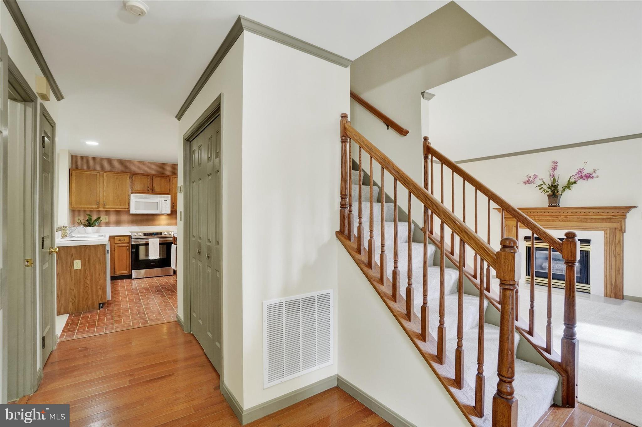 5 STAYMAN WAY