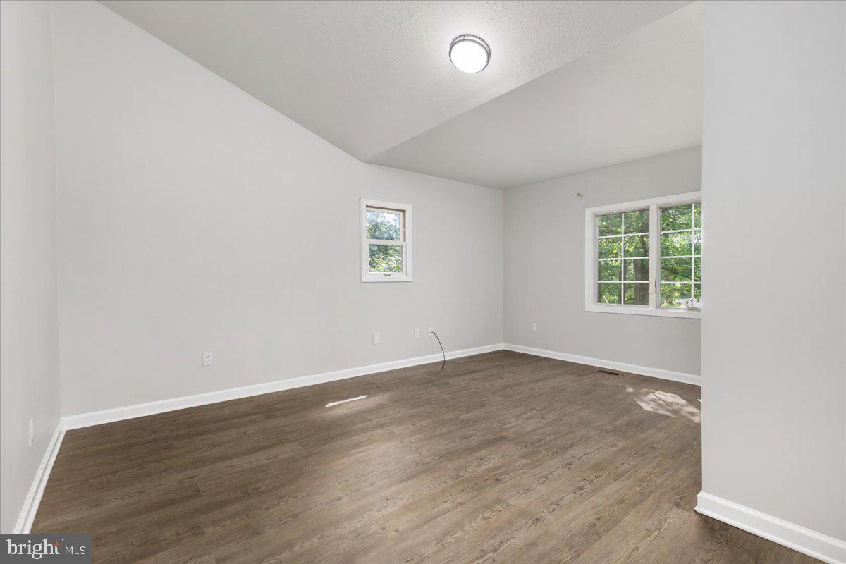 SHAWNEELAND - Residential