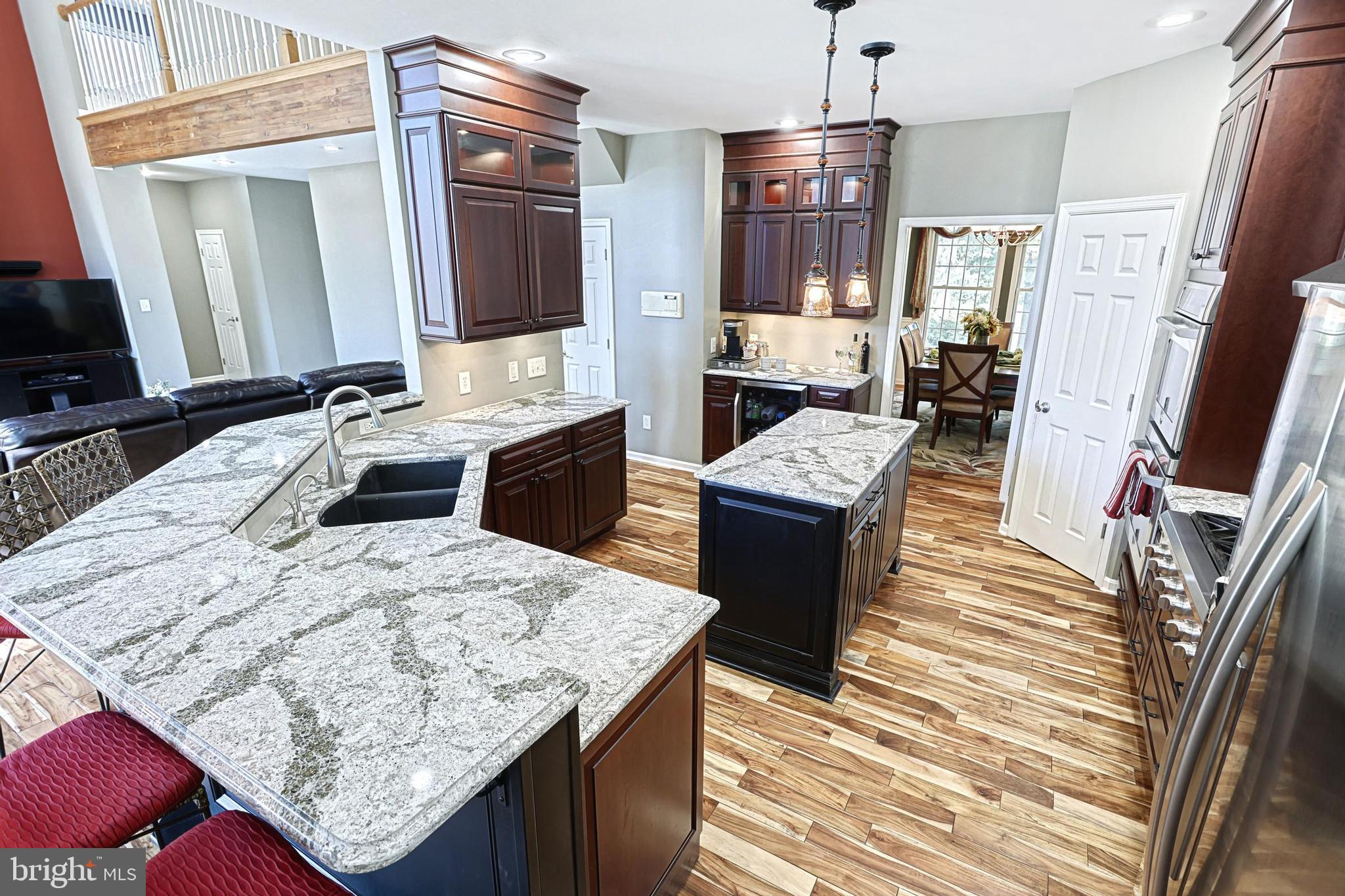 SPORTSMAN CLUB - Residential