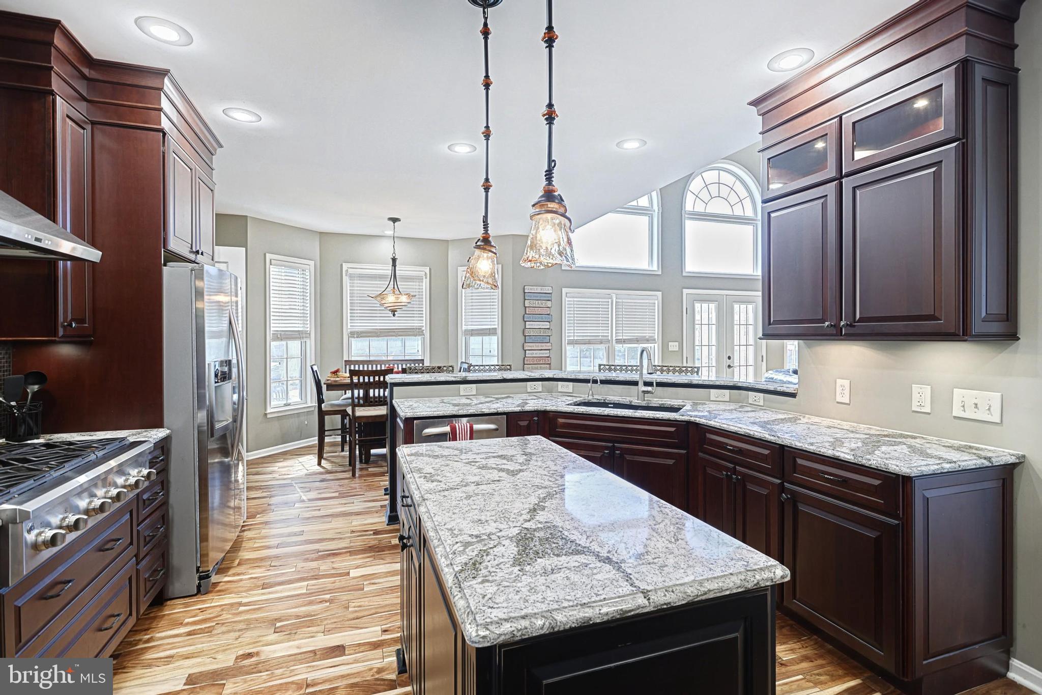 SPORTSMAN CLUB - Residential