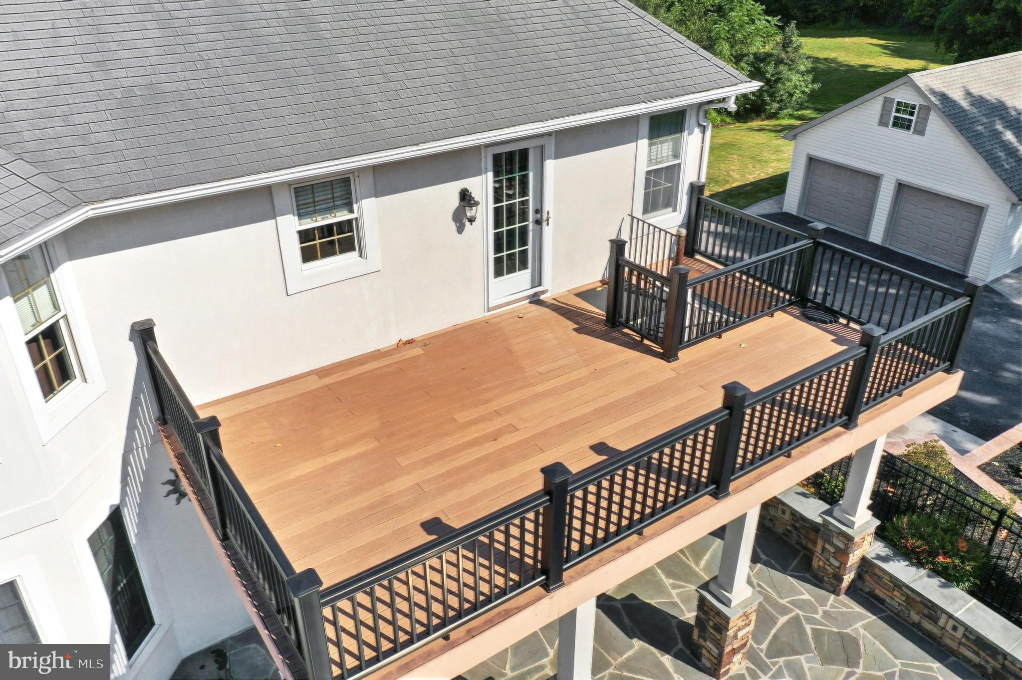 SPORTSMAN CLUB - Residential