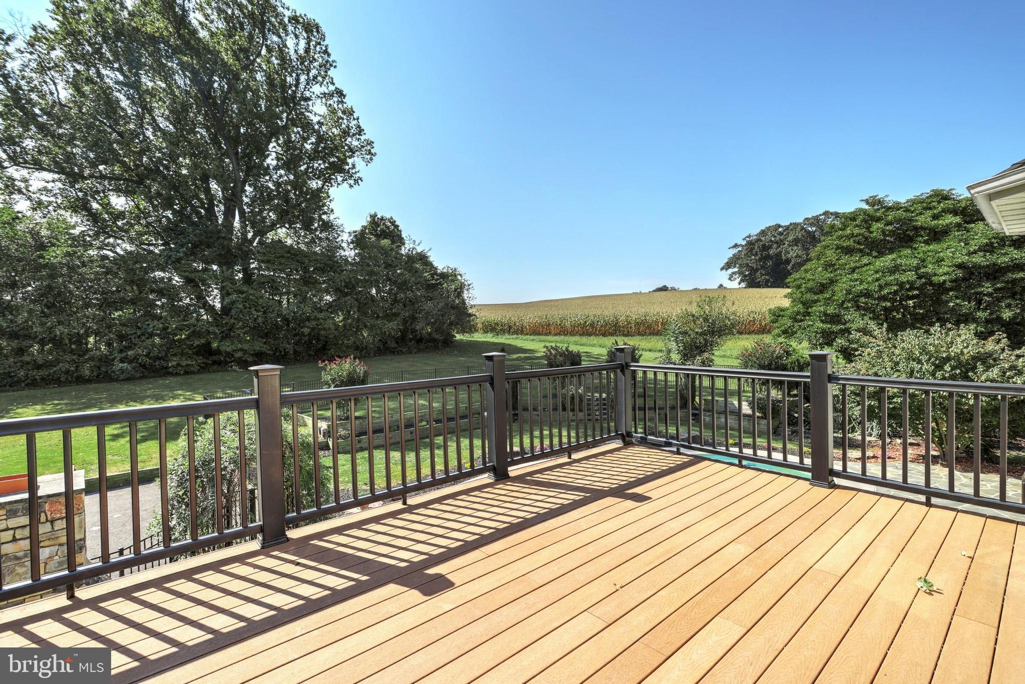 SPORTSMAN CLUB - Residential