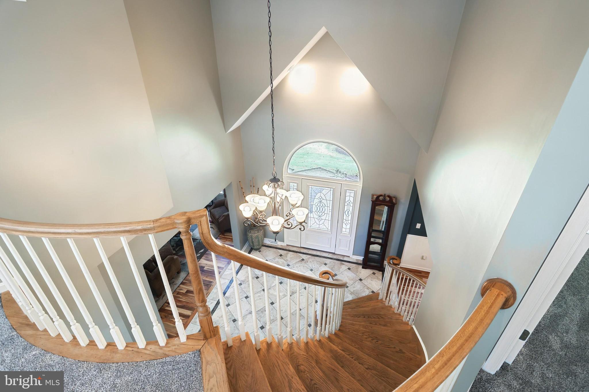 SPORTSMAN CLUB - Residential