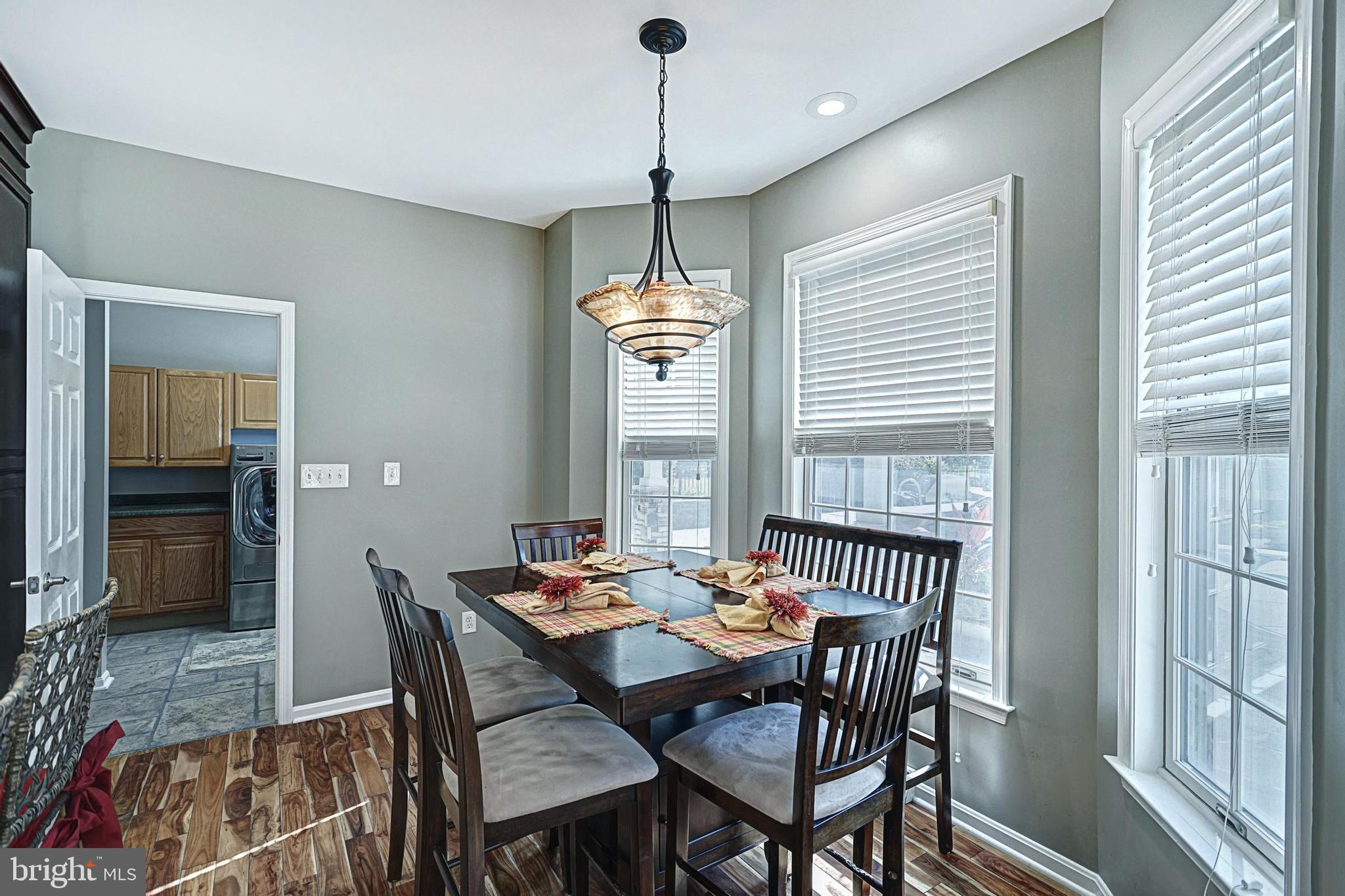 SPORTSMAN CLUB - Residential