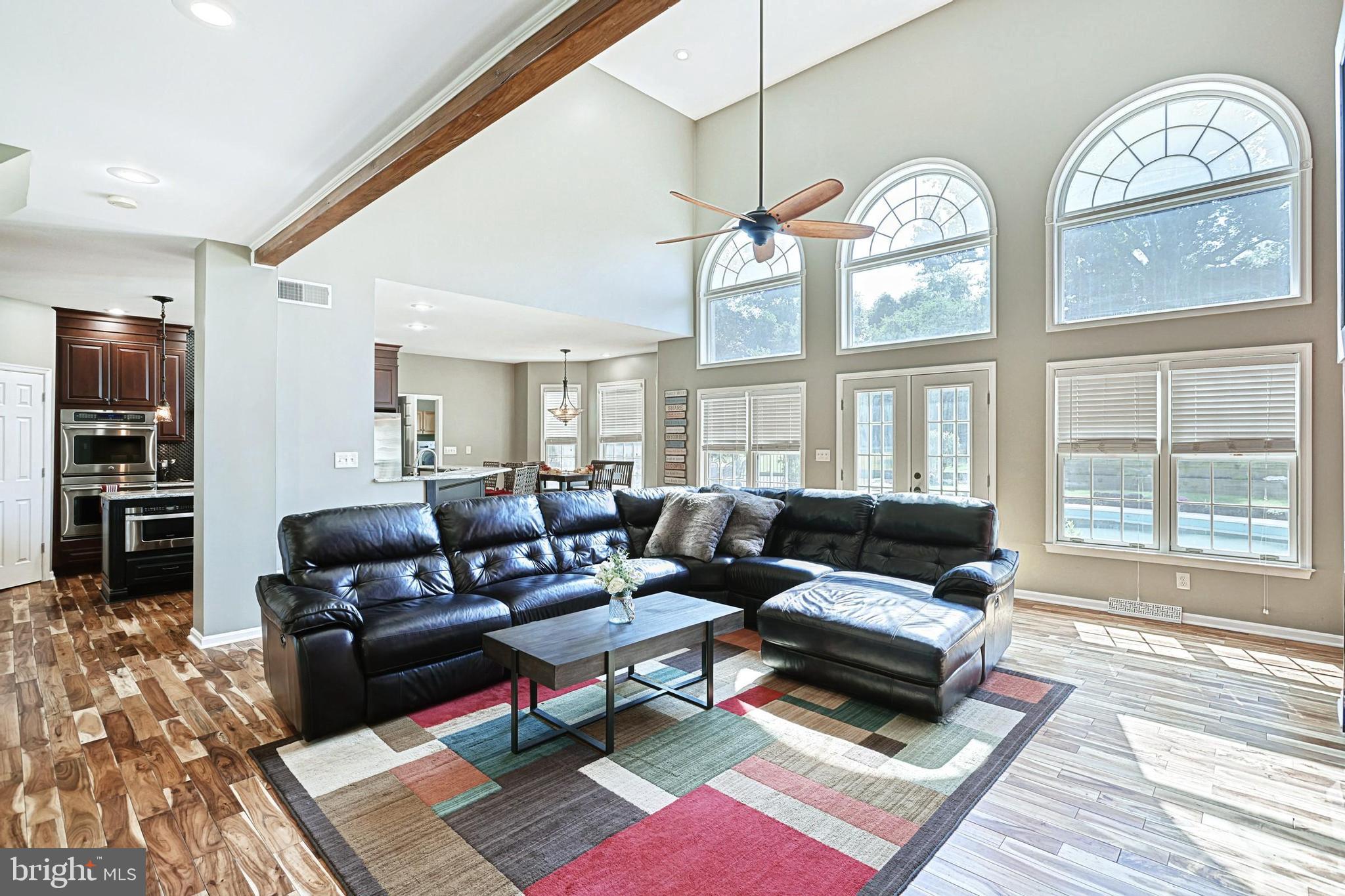 SPORTSMAN CLUB - Residential