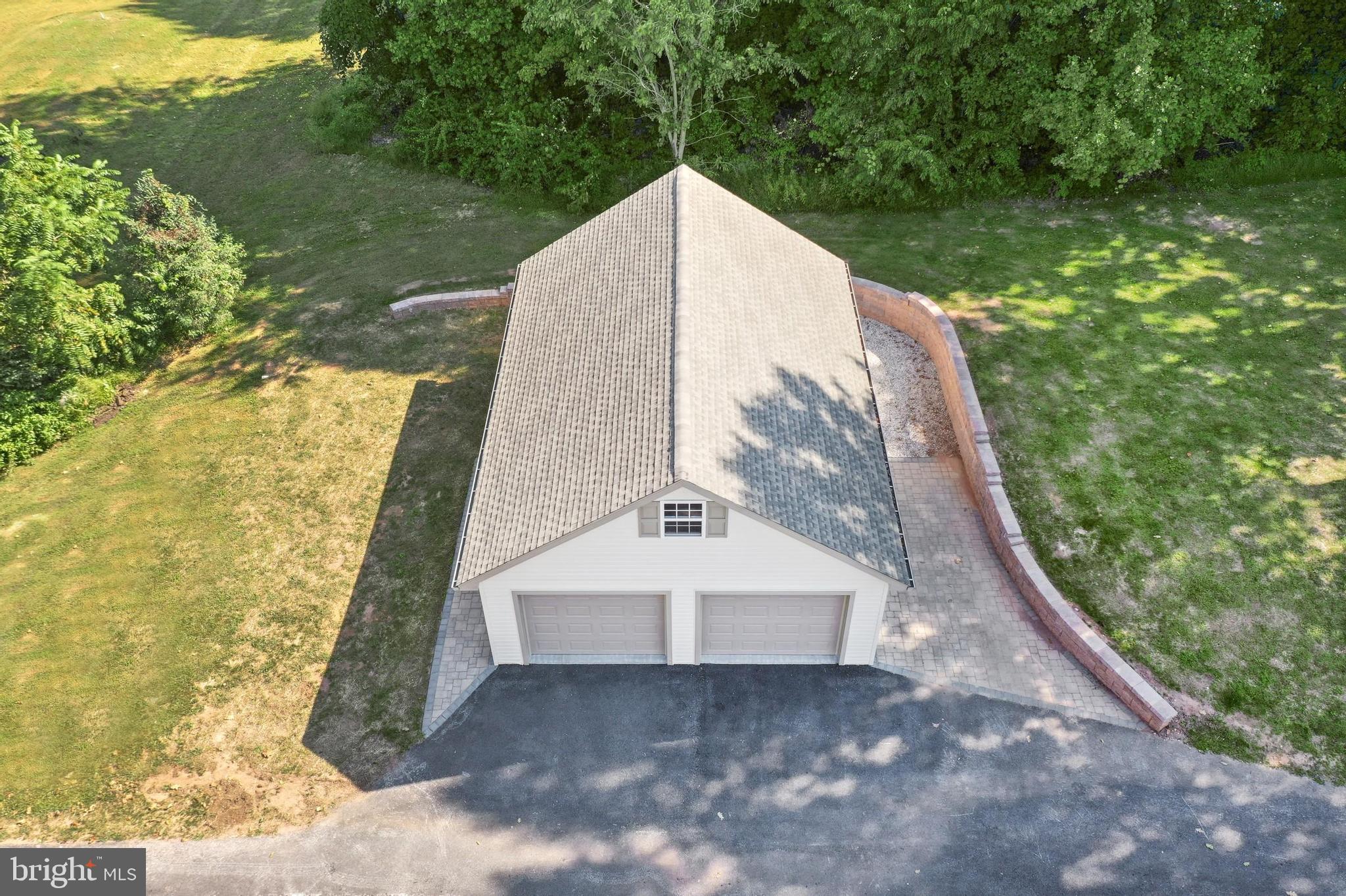 SPORTSMAN CLUB - Residential