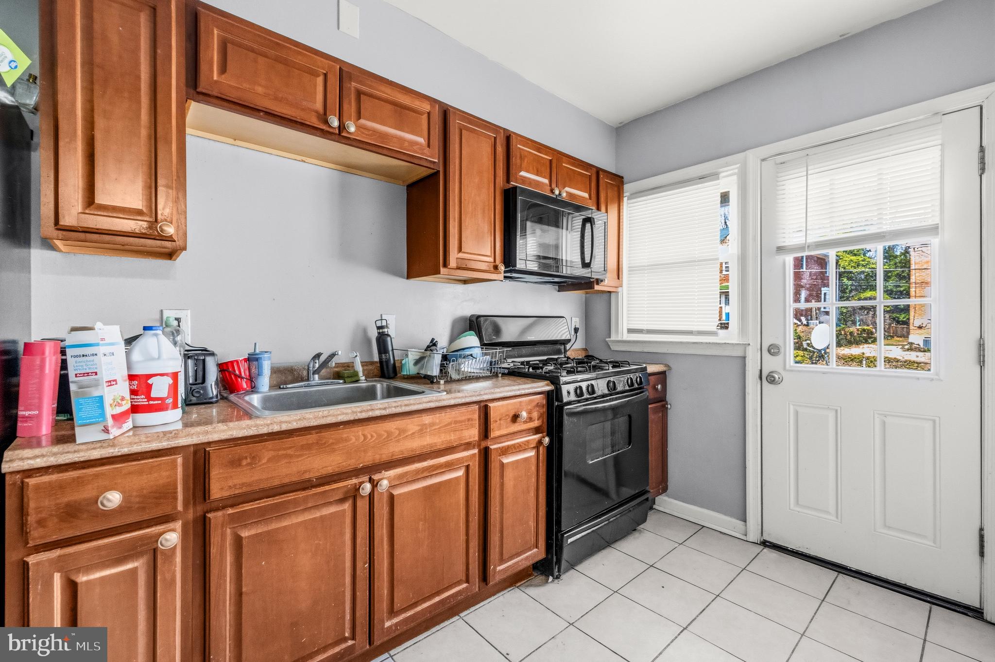 PERRING LOCH - Residential