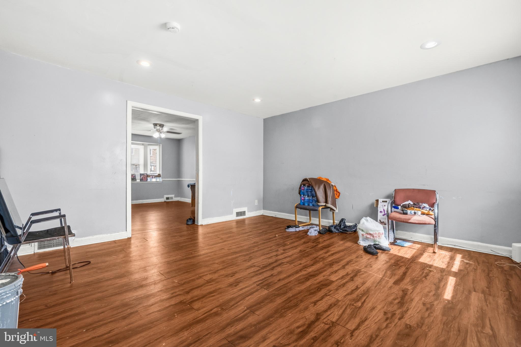 PERRING LOCH - Residential