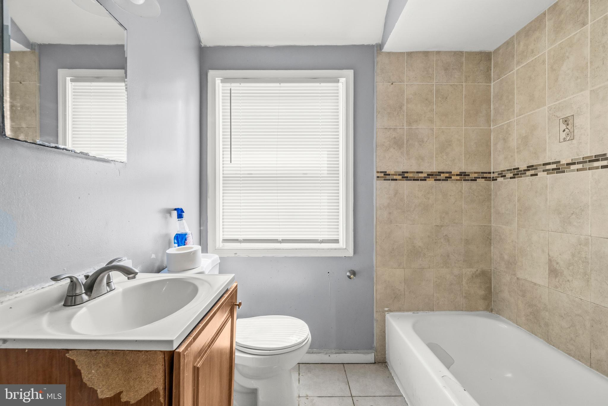 PERRING LOCH - Residential