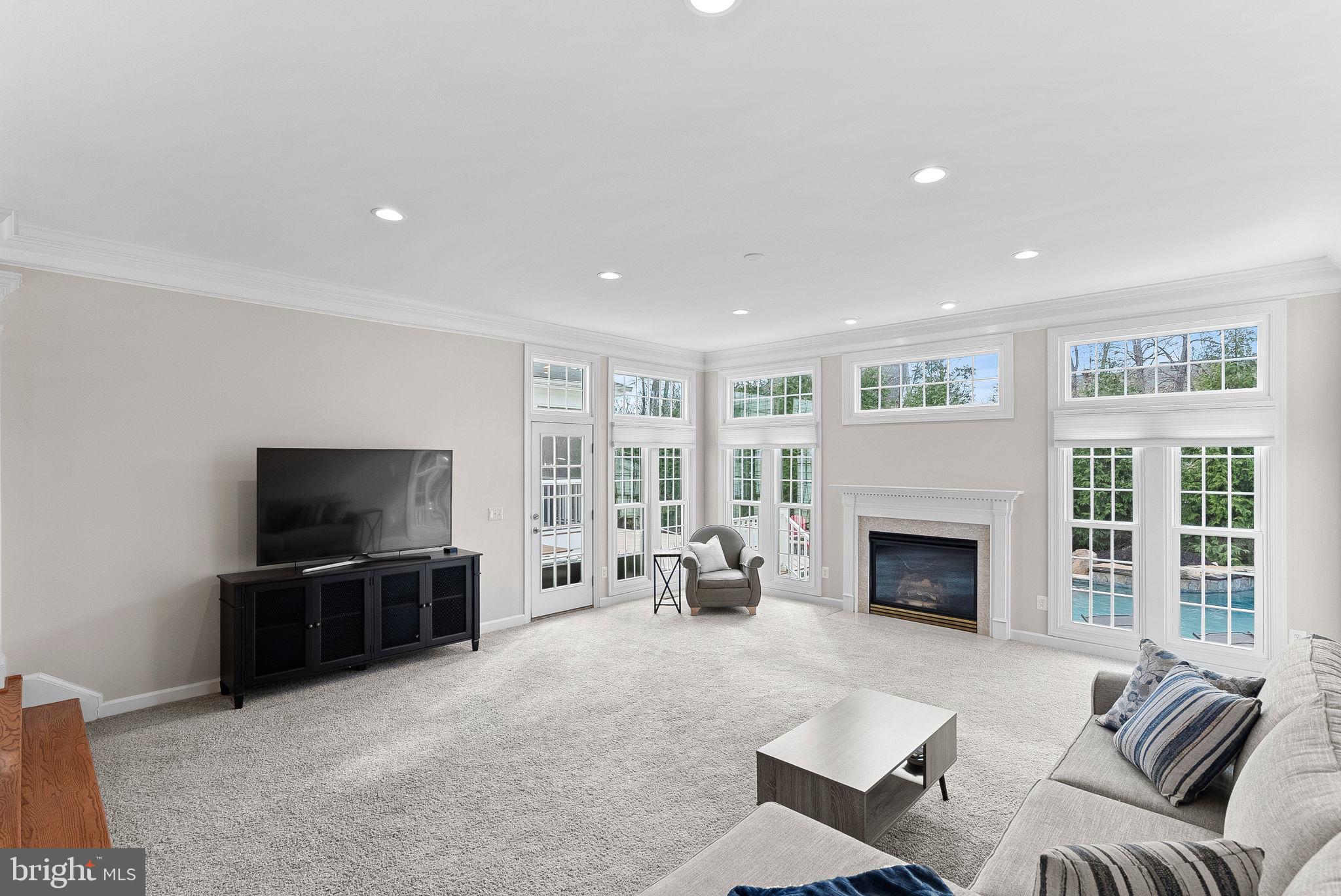 ASHBURN - Residential