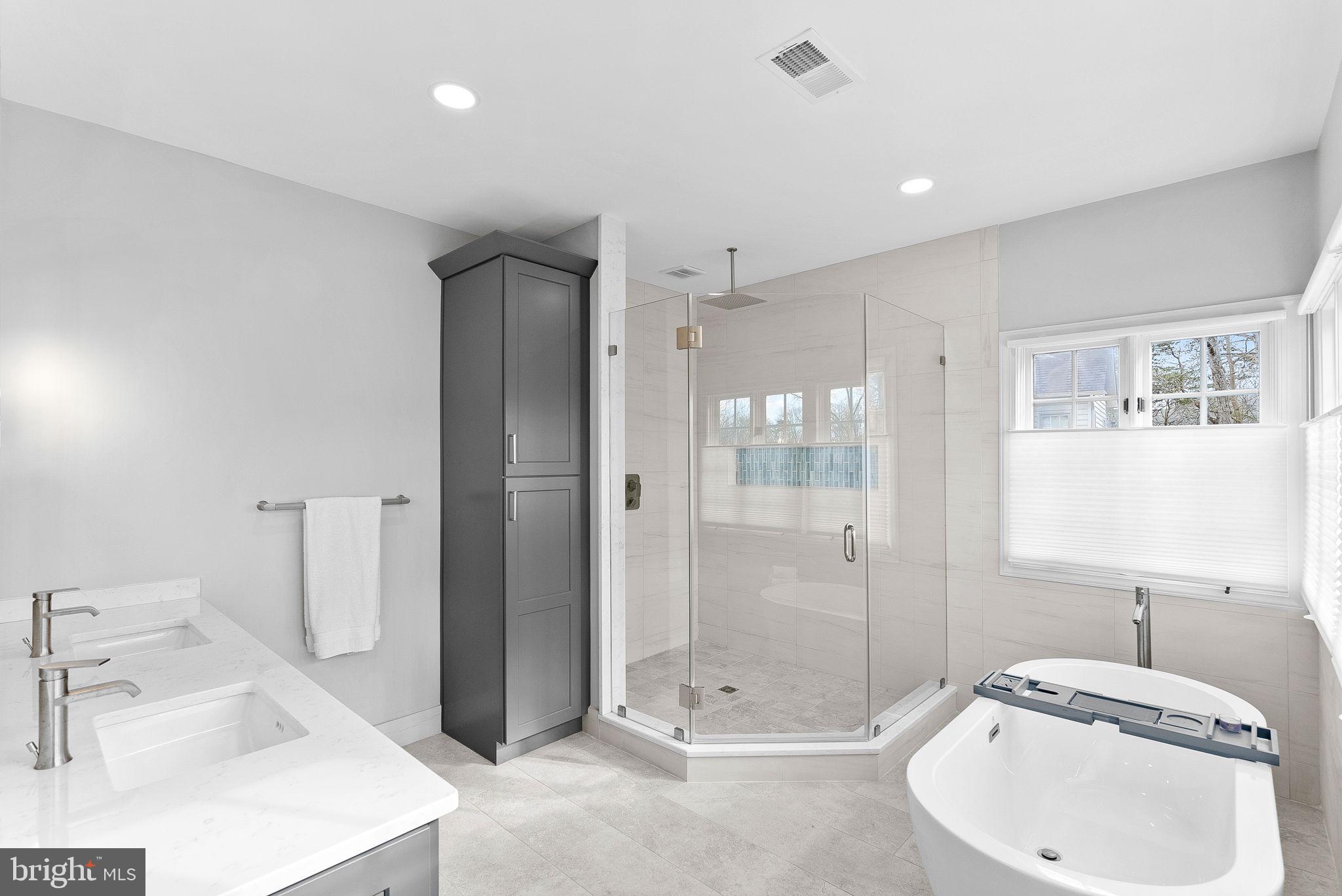 ASHBURN - Residential