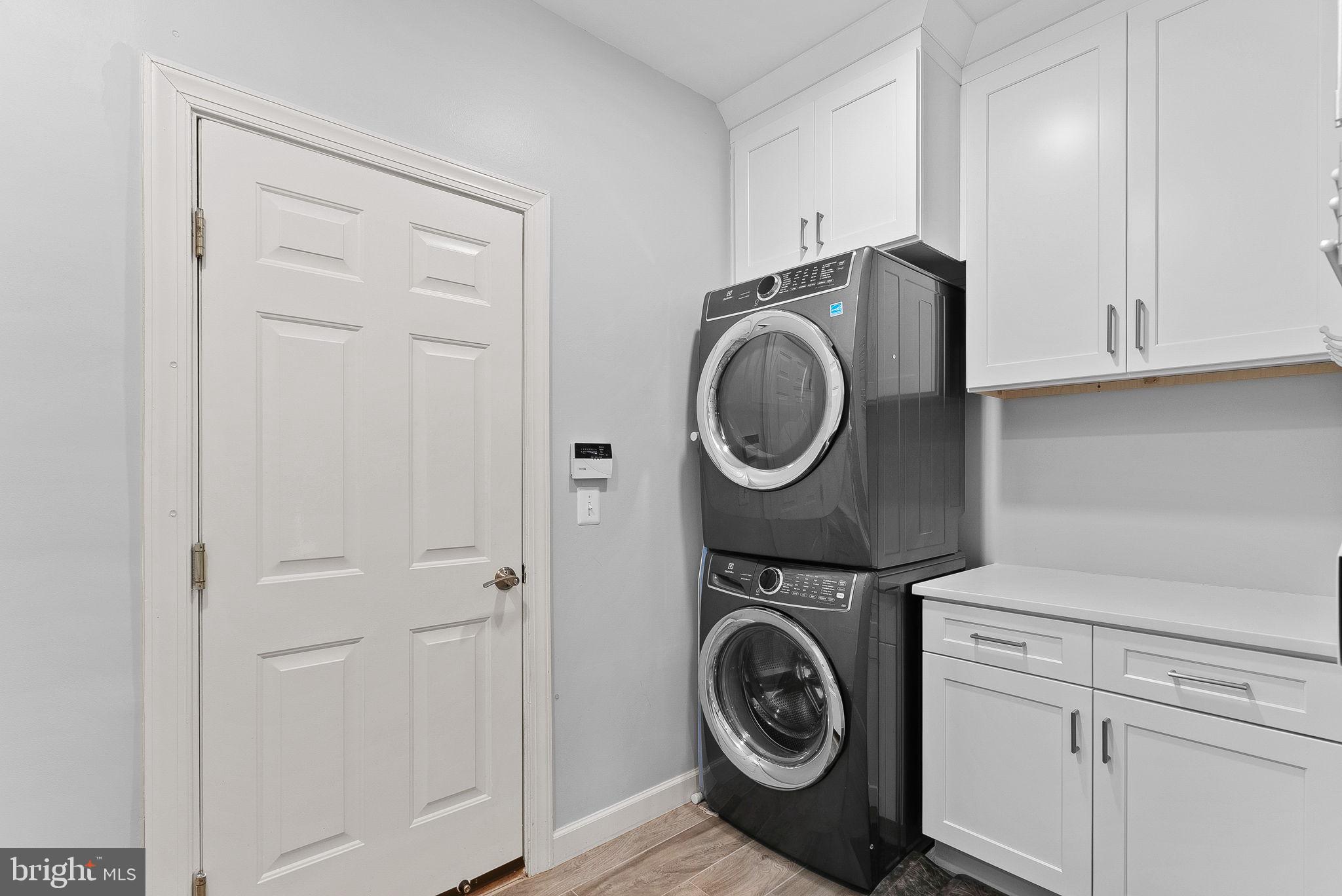 ASHBURN - Residential