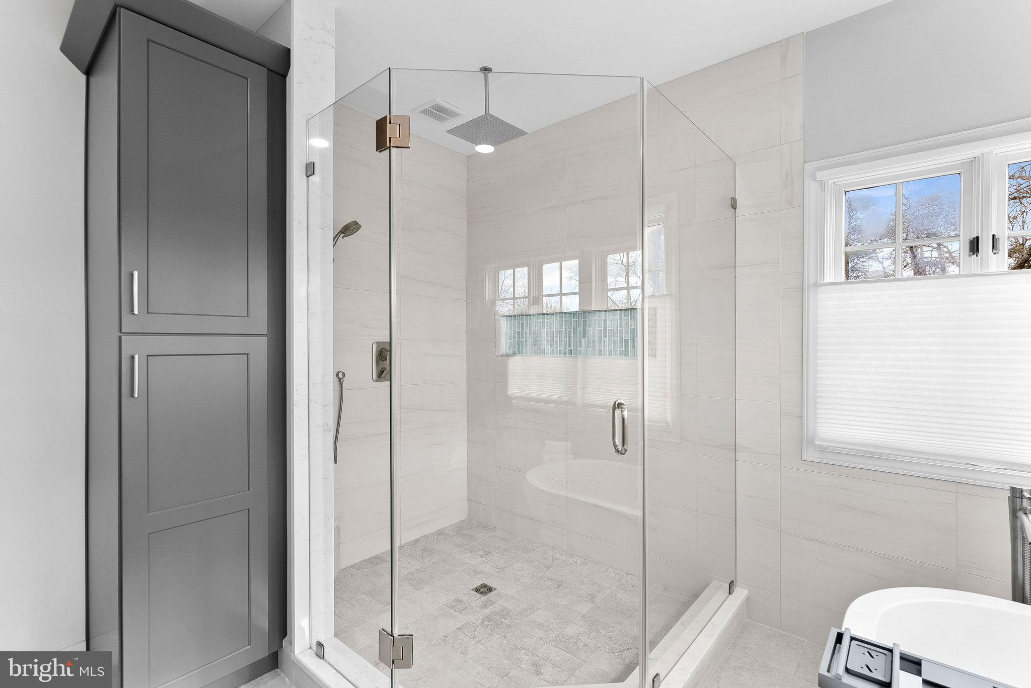 ASHBURN - Residential