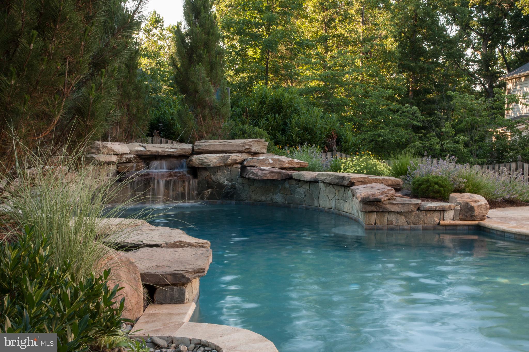 ASHBURN - Residential