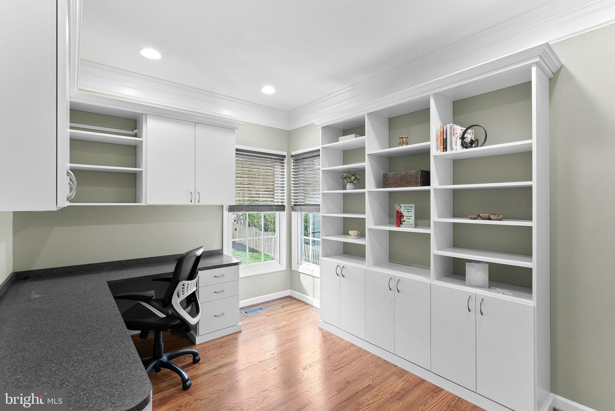 ASHBURN - Residential