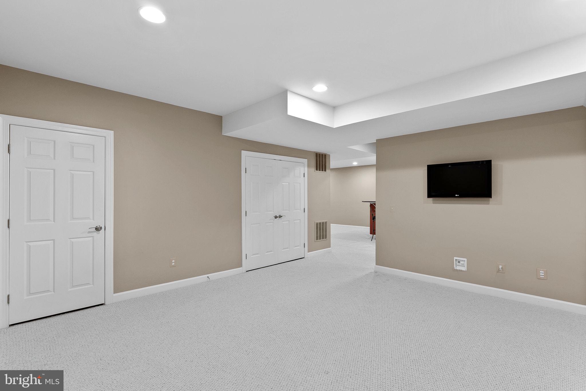 ASHBURN - Residential