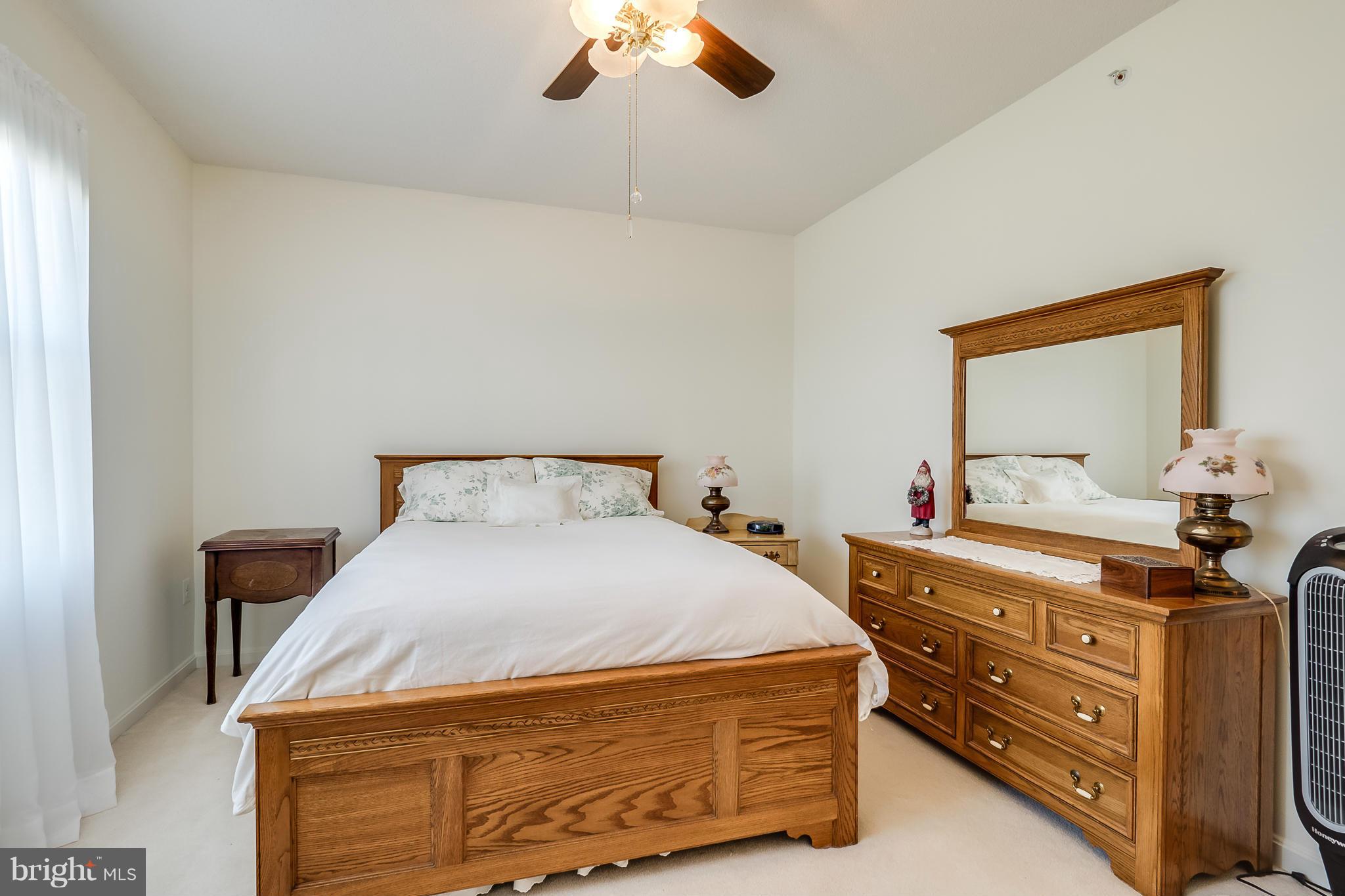 LANSDOWNE WOODS LEISURE WORLD - Residential