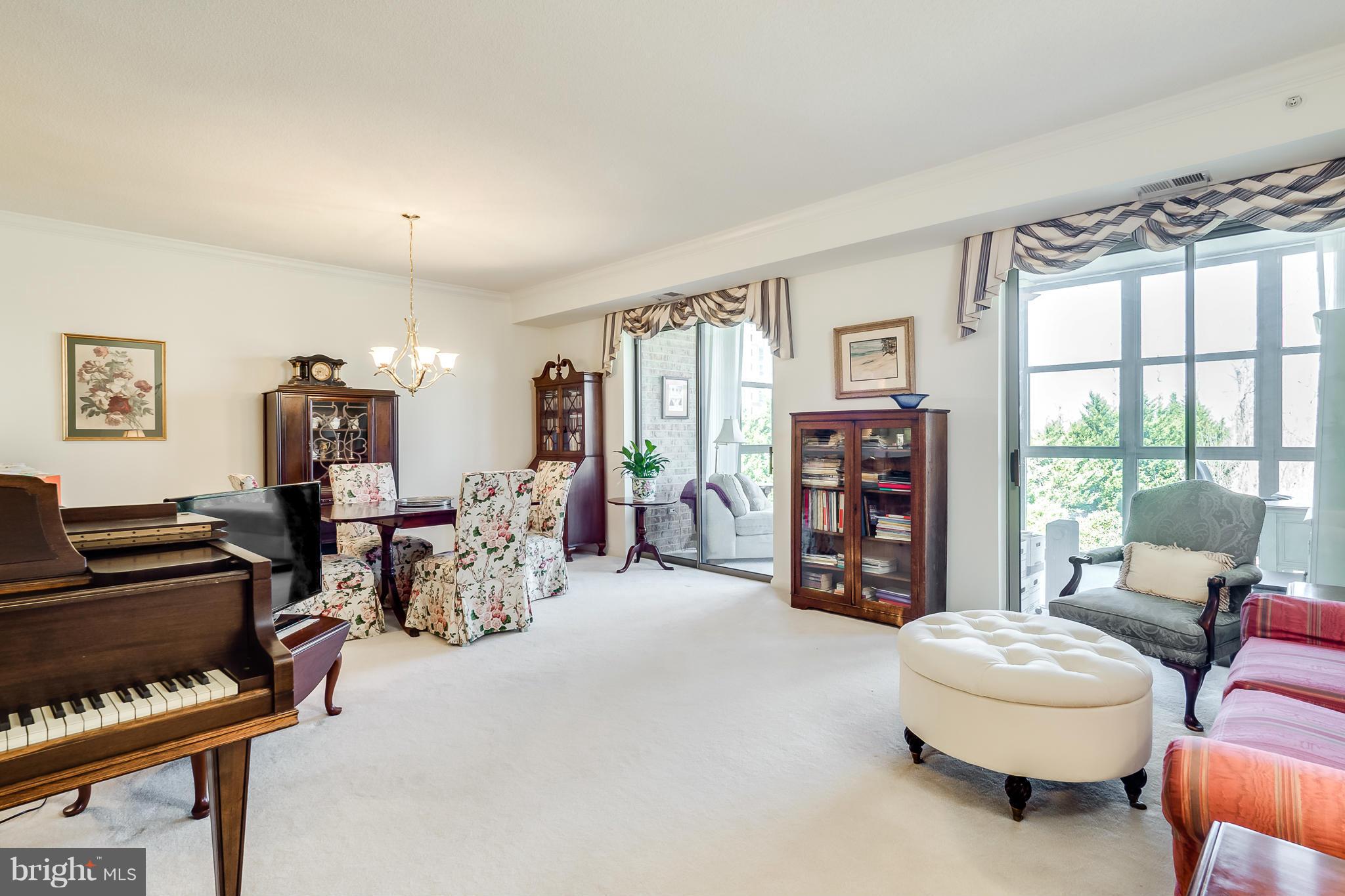 LANSDOWNE WOODS LEISURE WORLD - Residential