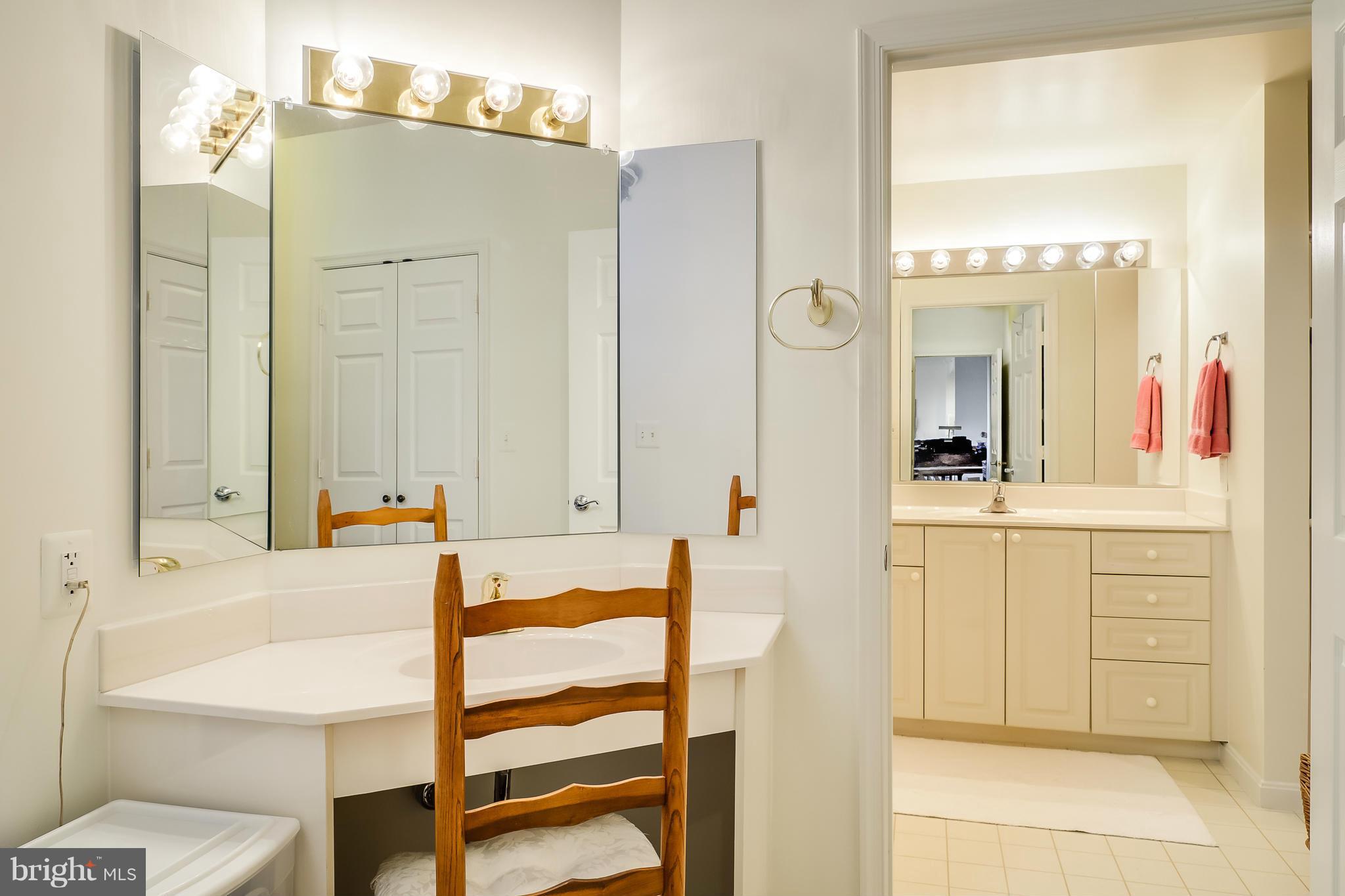 LANSDOWNE WOODS LEISURE WORLD - Residential