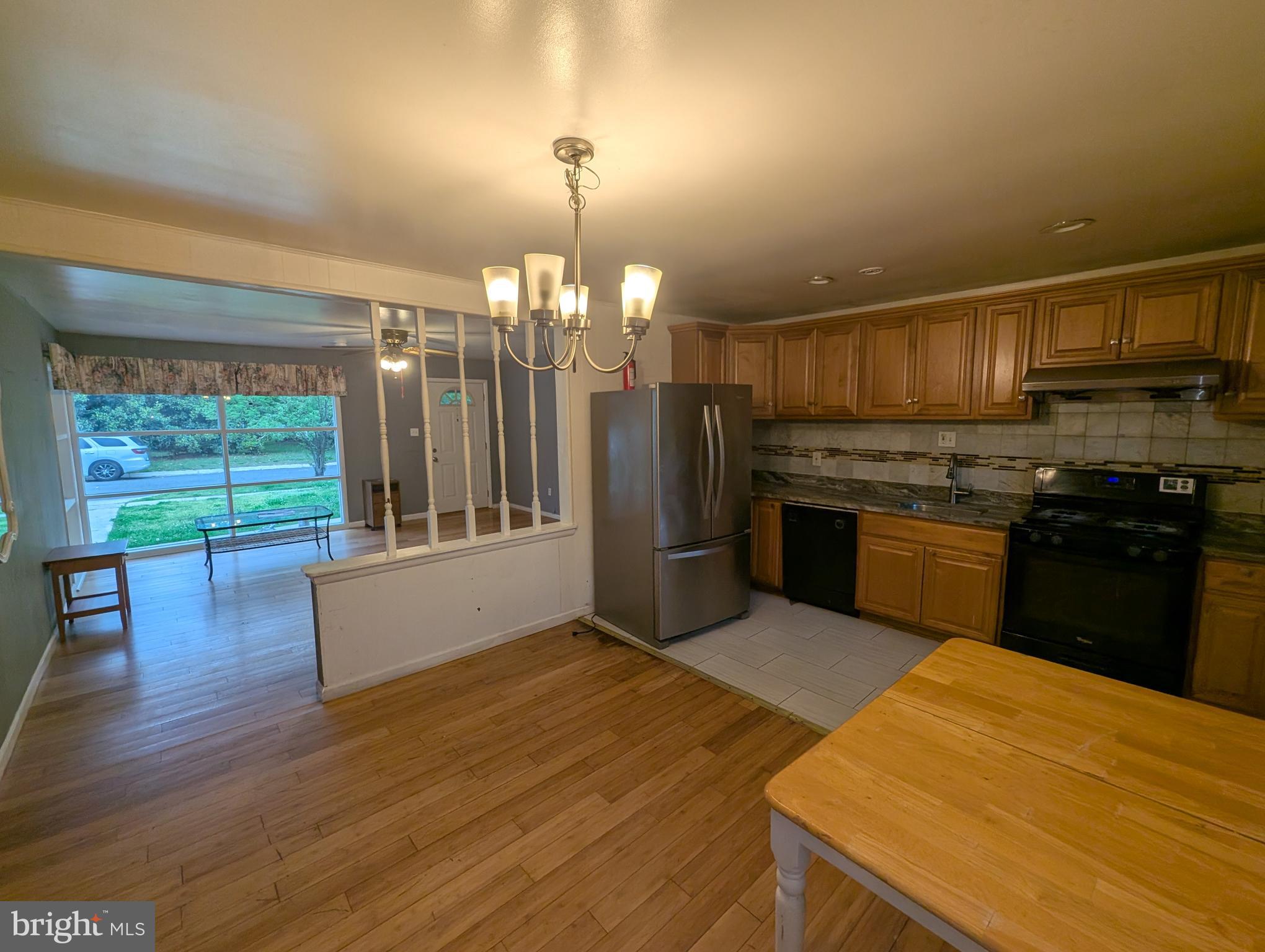 LAKECREST - Residential